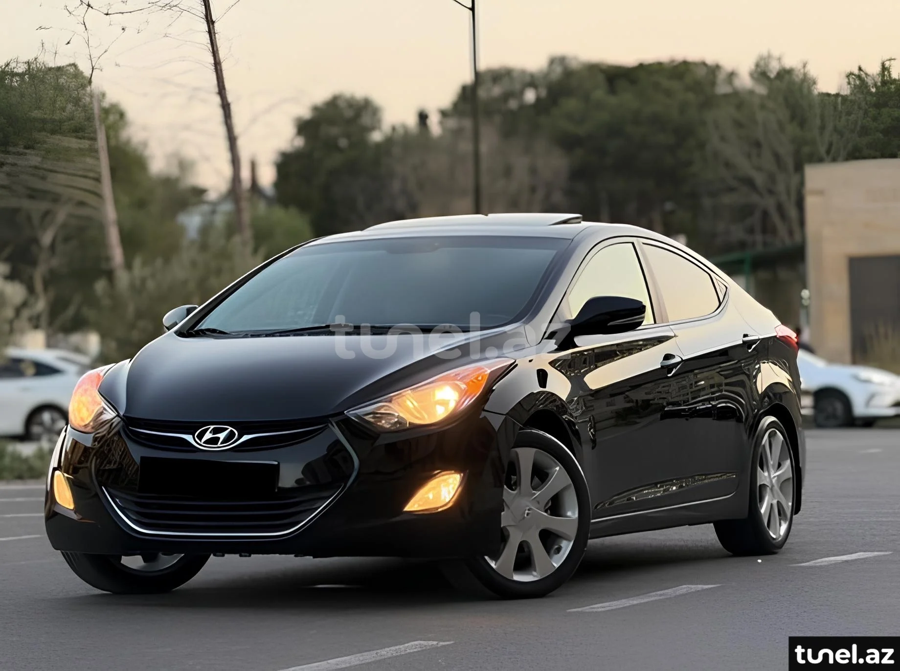 Hyundai Elantra 2012