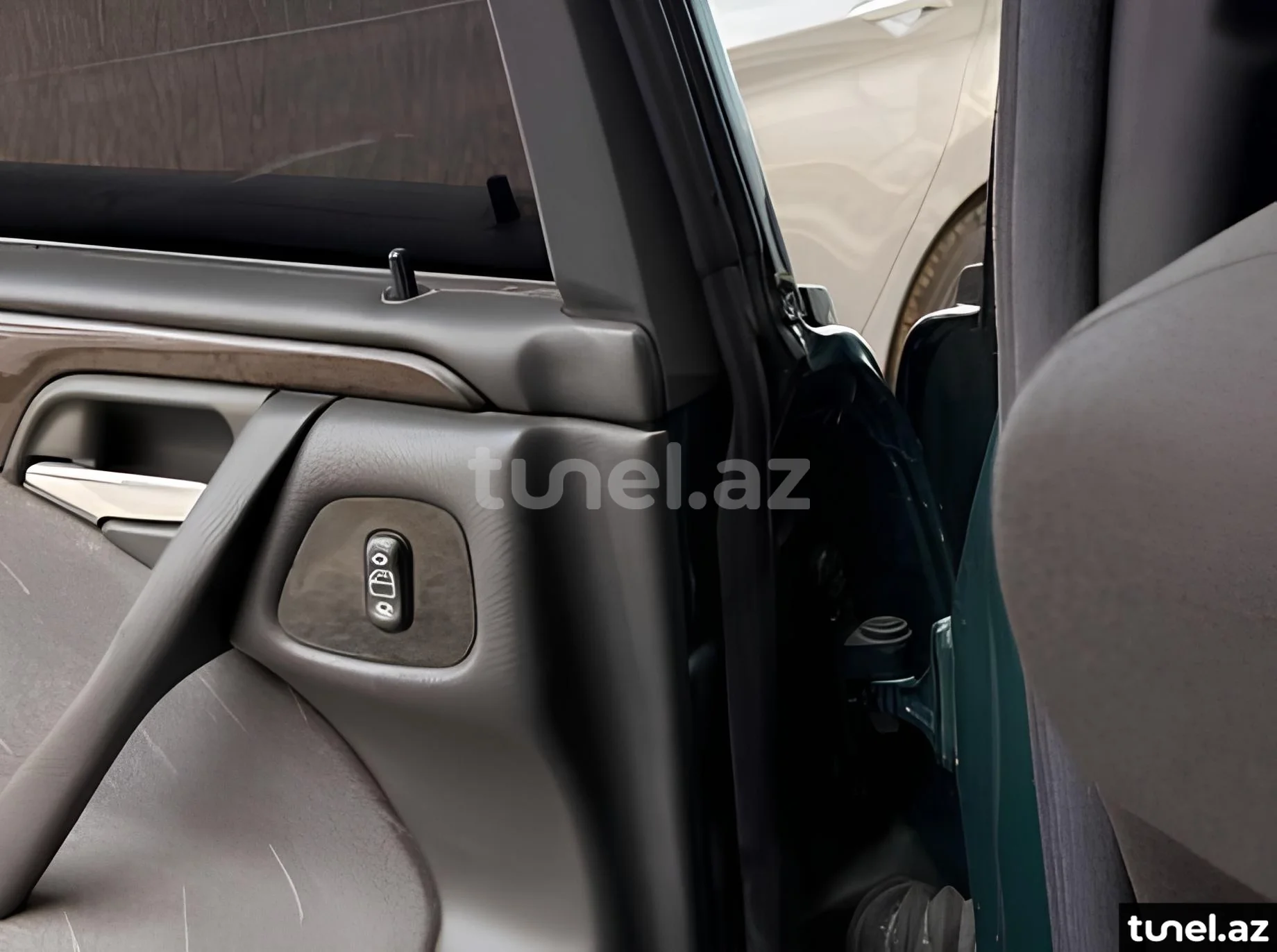 Mercedes E 220 2000