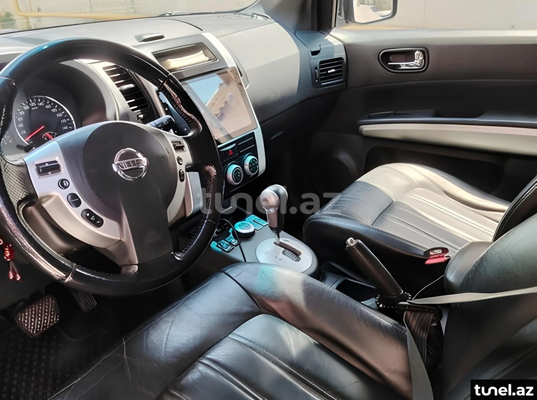 Nissan X-Trail 2012