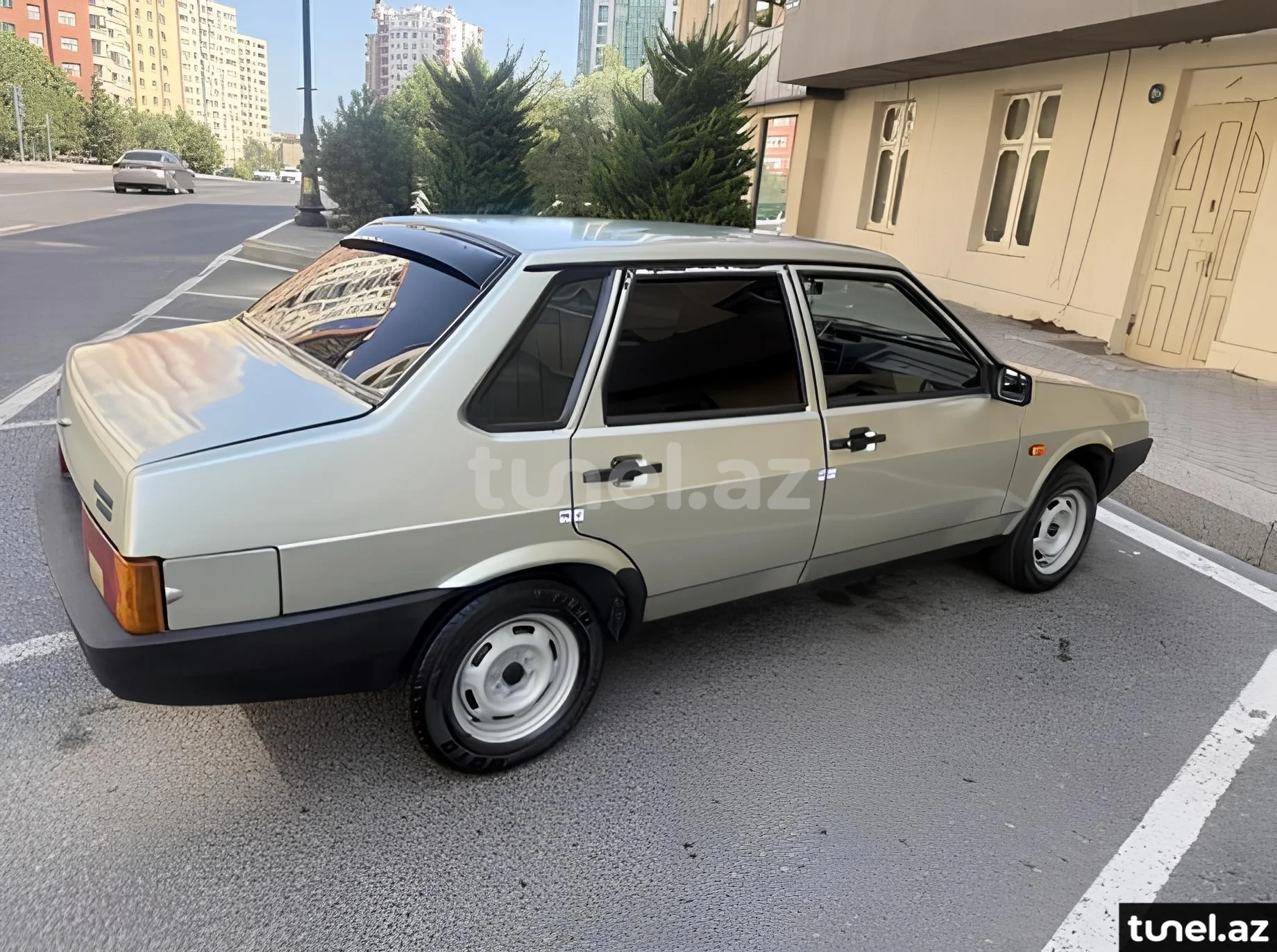 LADA (VAZ) 21099 2004