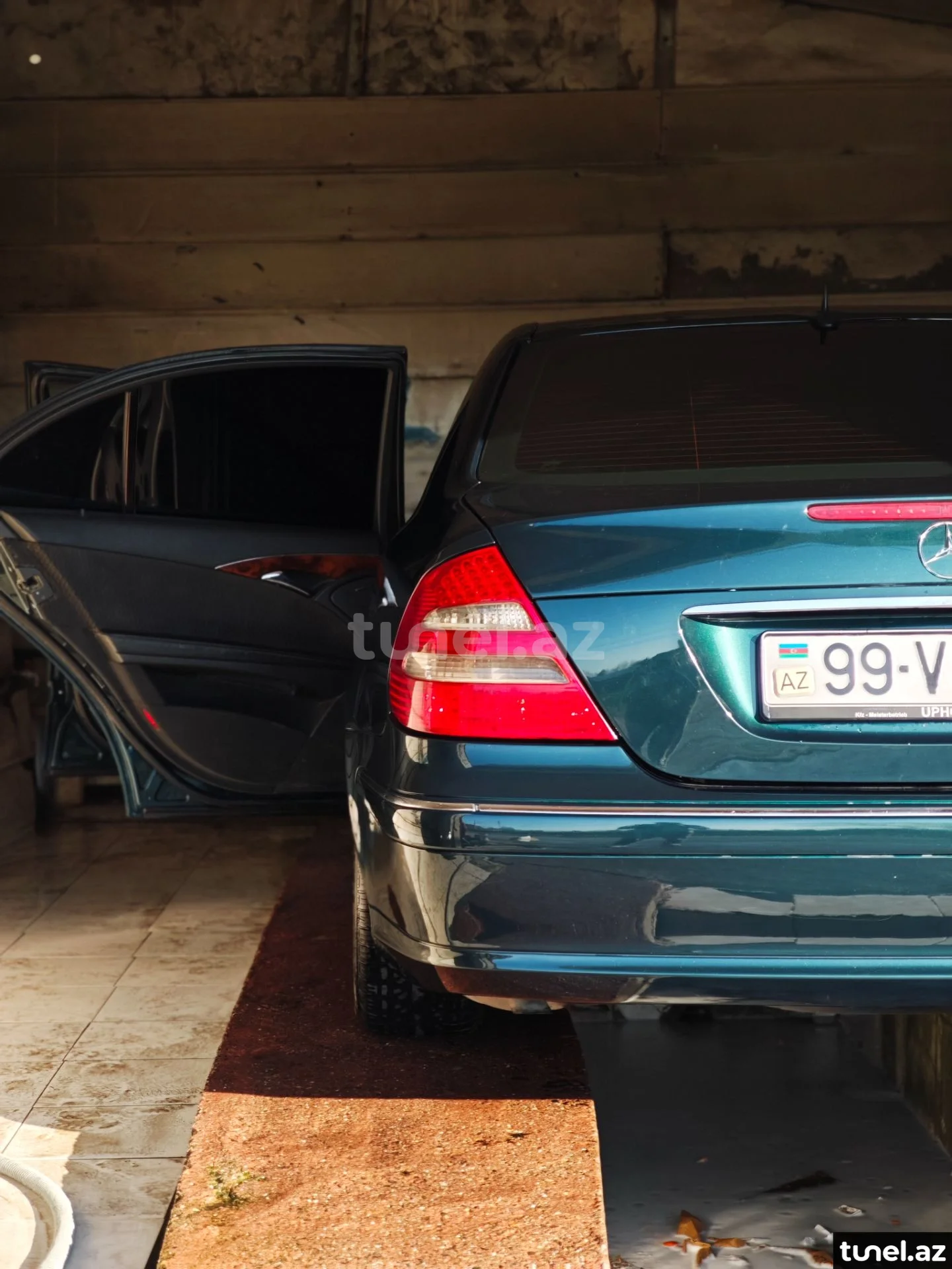 Mercedes E 220 2002