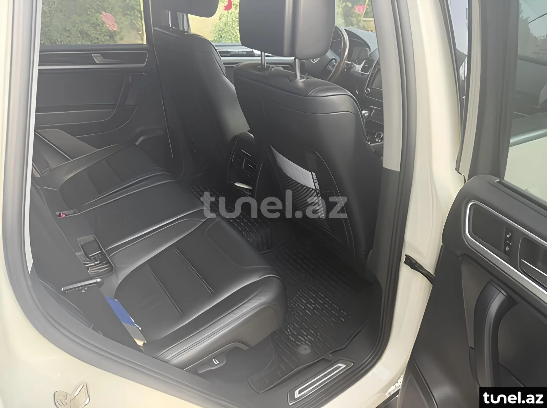 Volkswagen Touareg 2011
