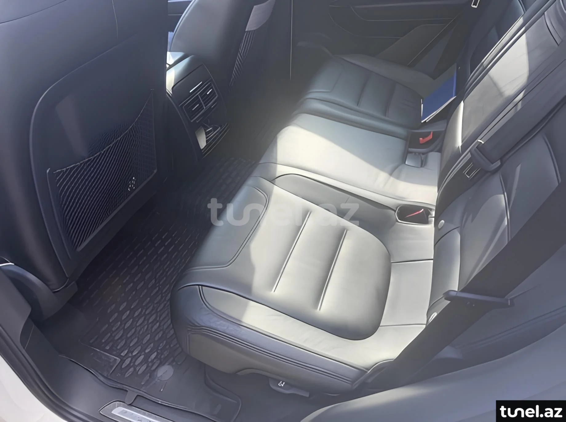 Volkswagen Touareg 2011