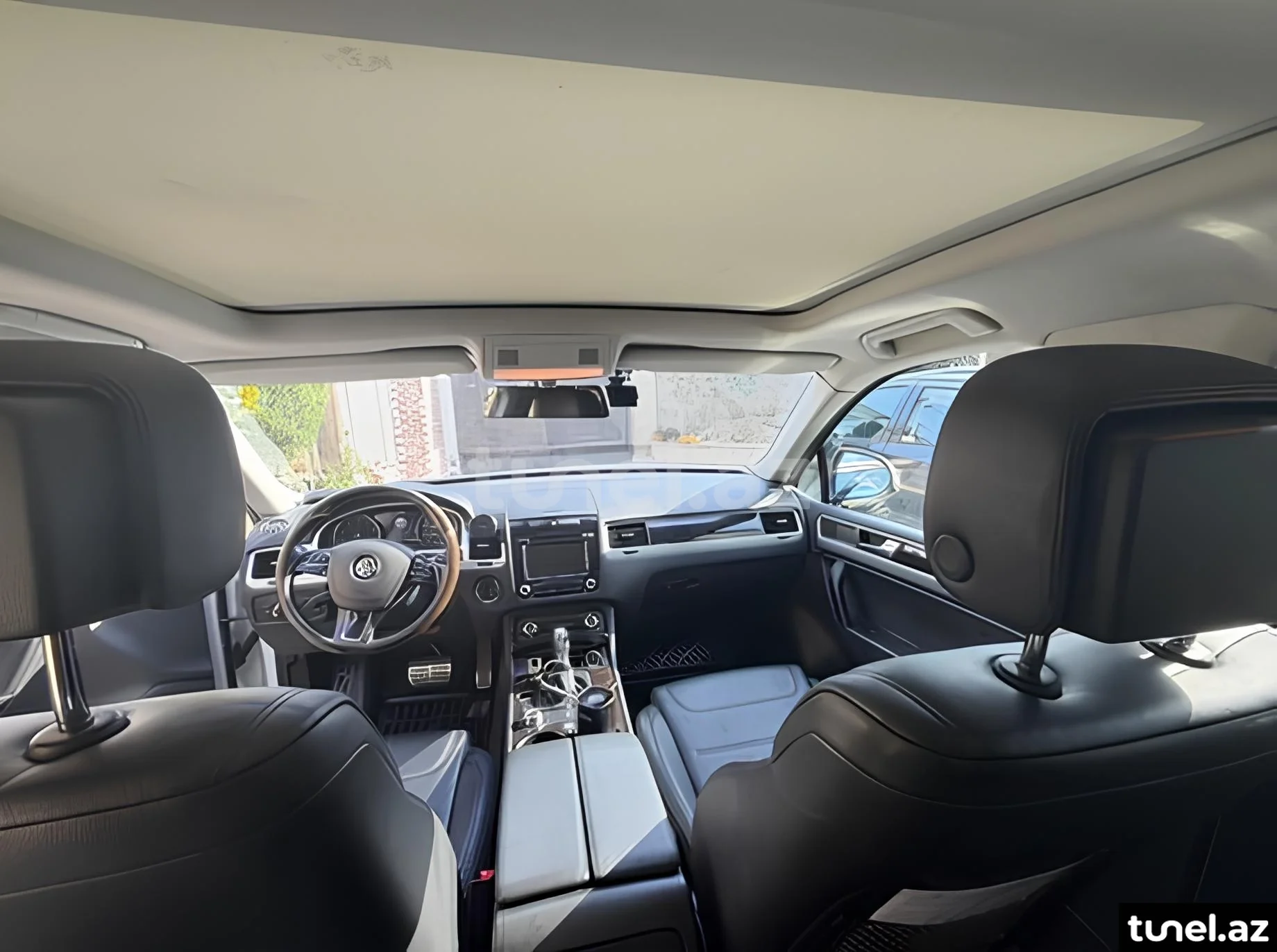 Volkswagen Touareg 2011