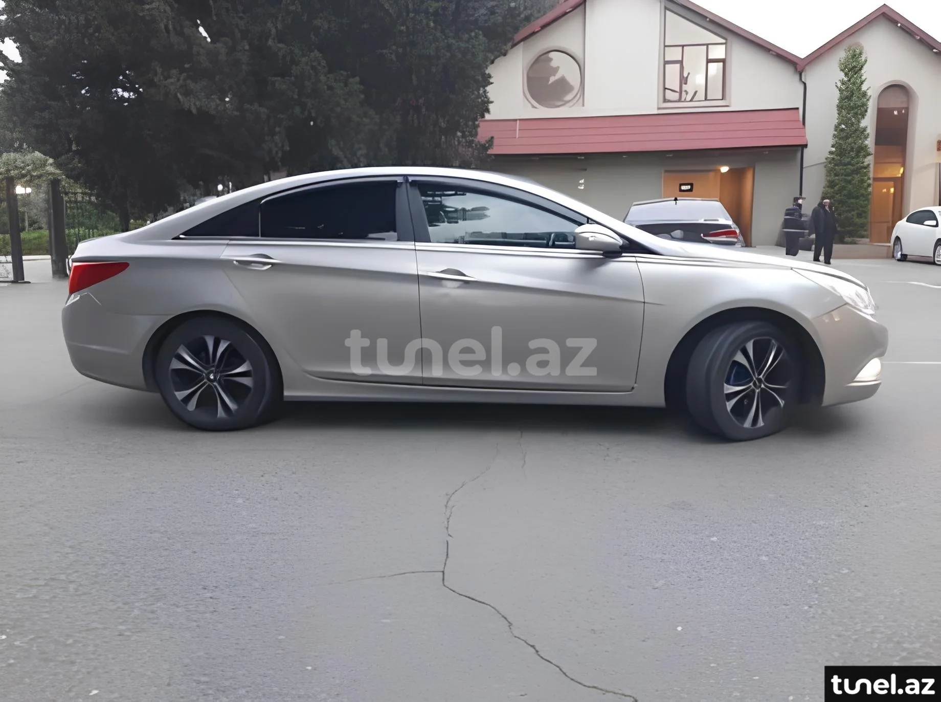 Hyundai Sonata 2010