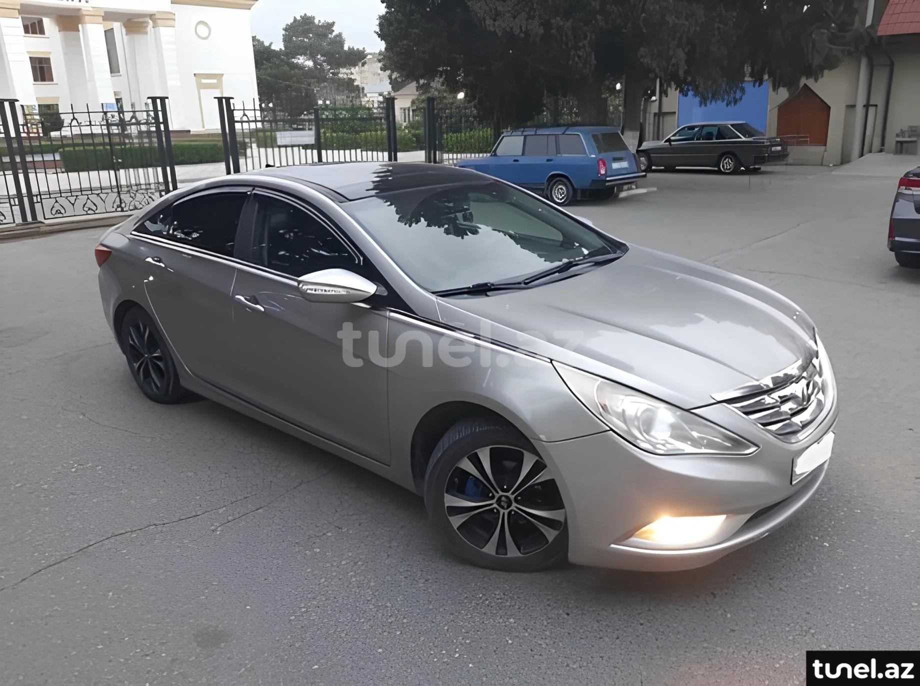 Hyundai Sonata 2010