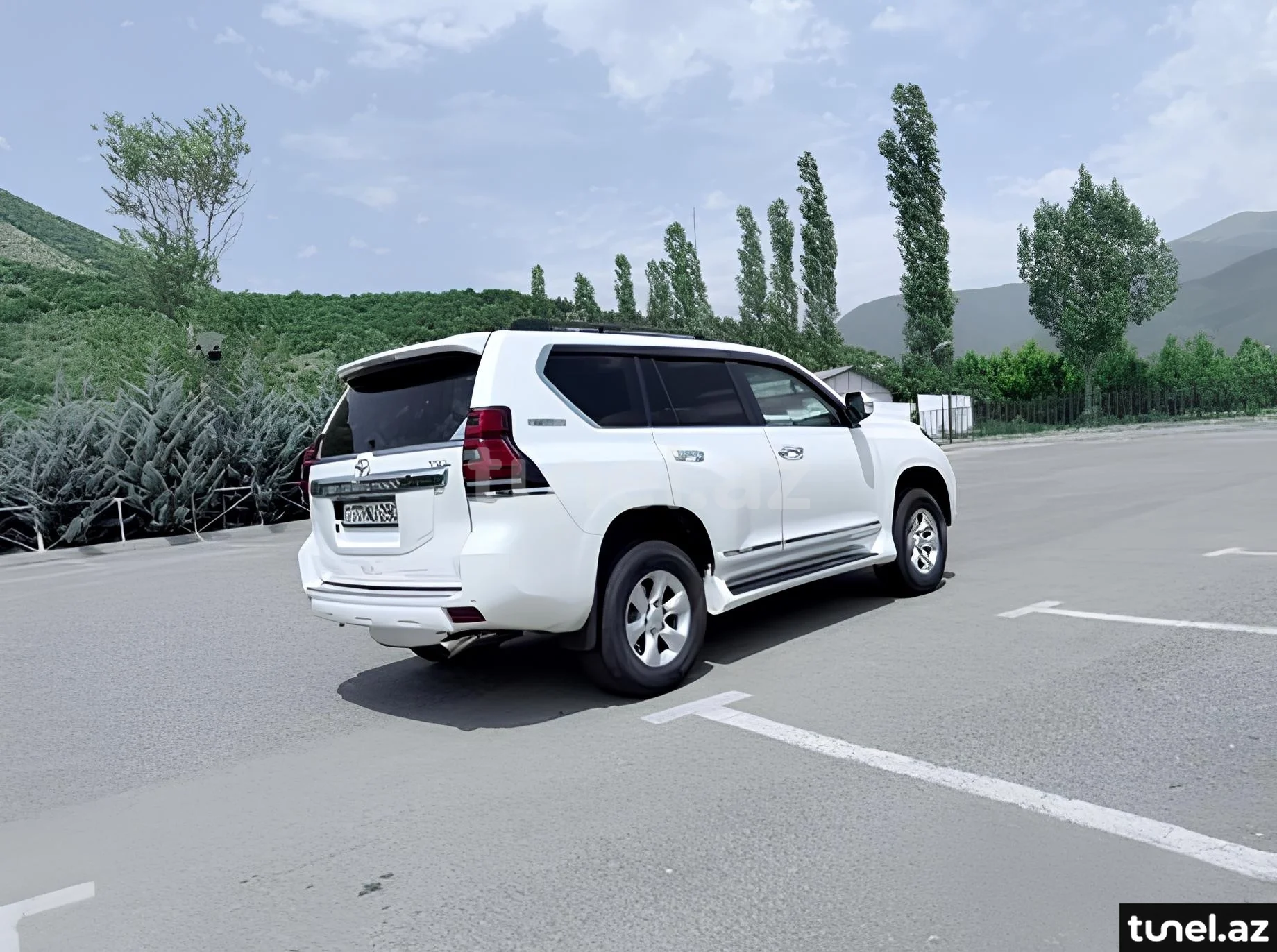 Toyota Land Cruiser Prado 2010