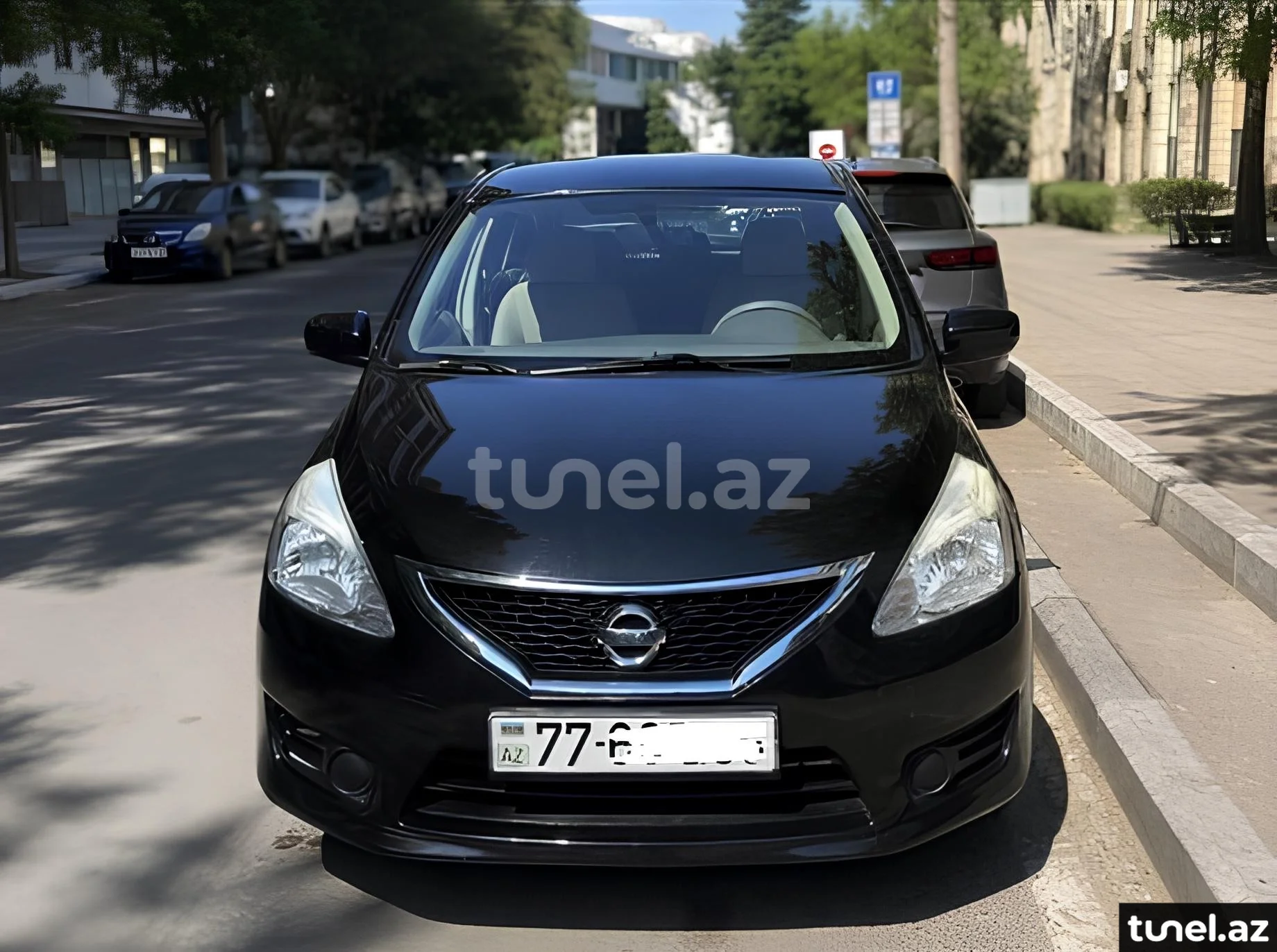 Nissan Tiida 2013