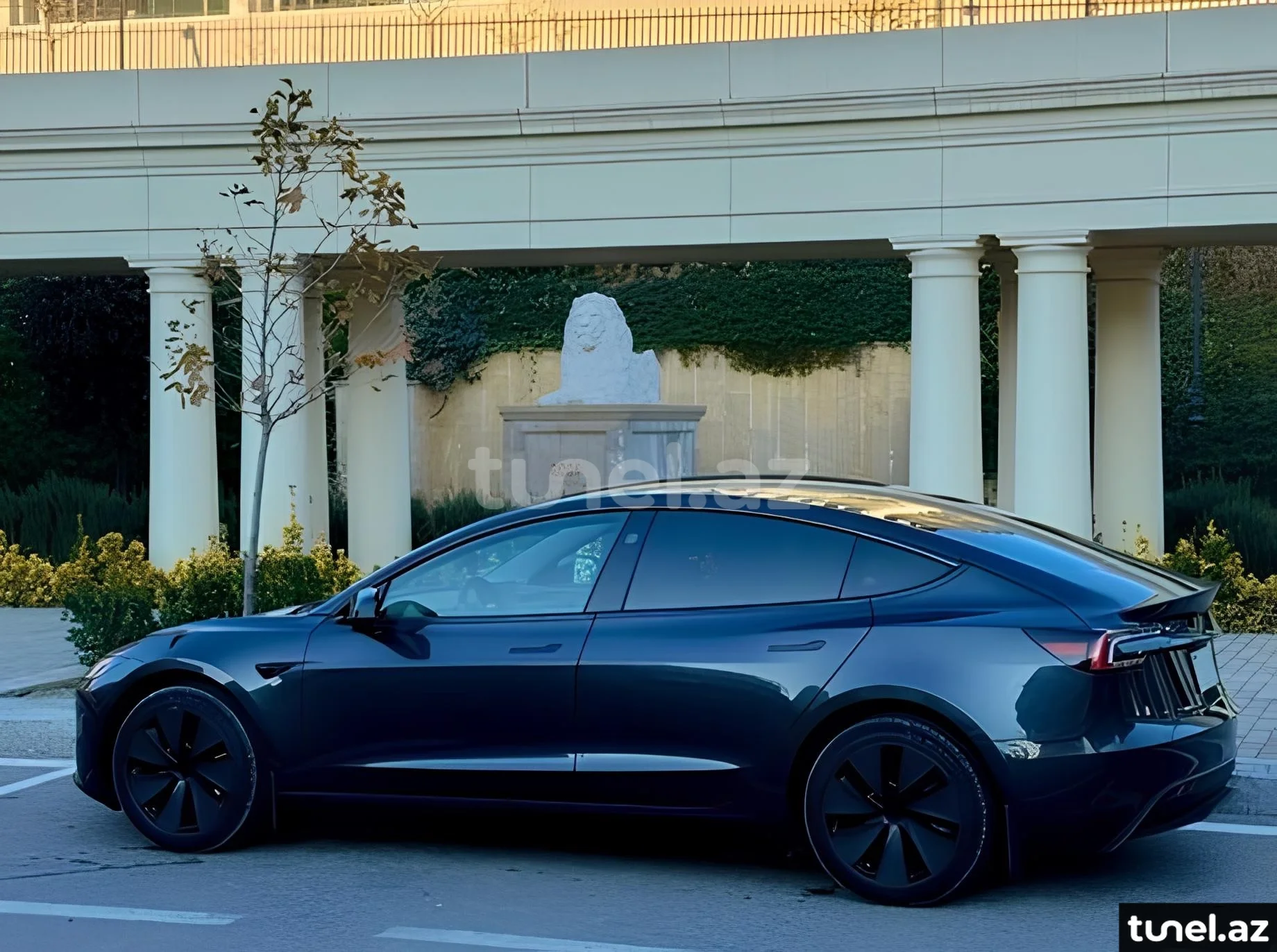 Tesla Model 3 2025