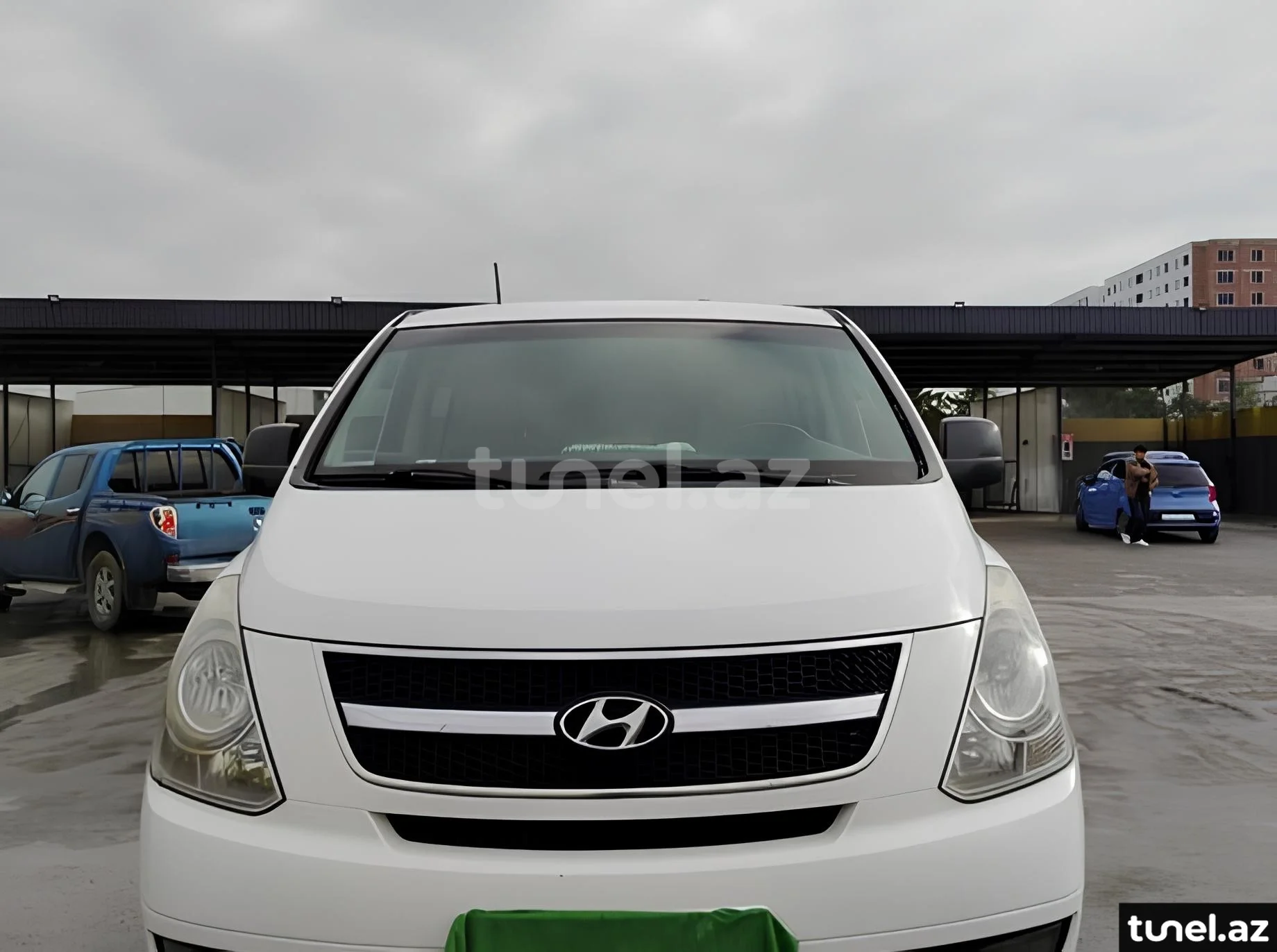 Hyundai H-1 2011