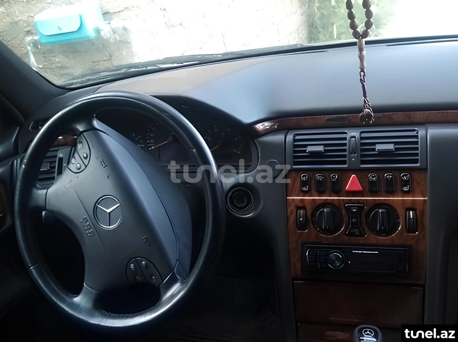 Mercedes E 220 2000