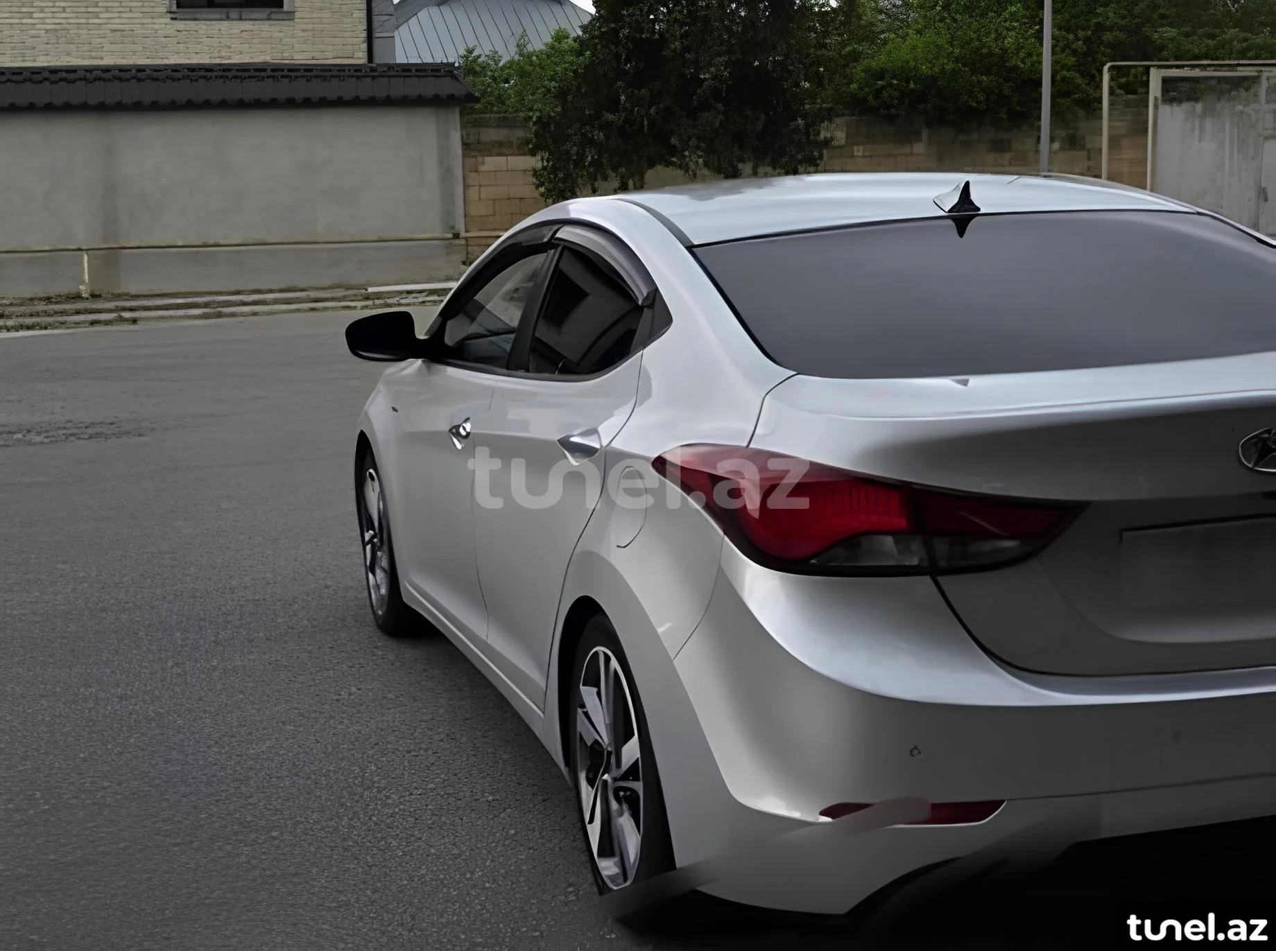 Hyundai Avante 2013