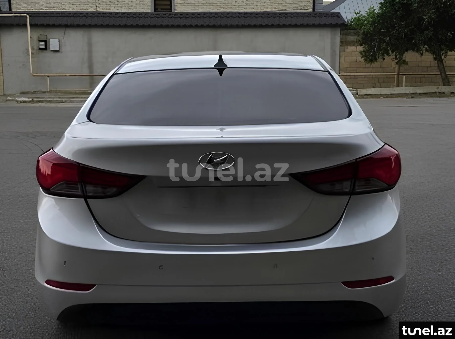 Hyundai Avante 2013