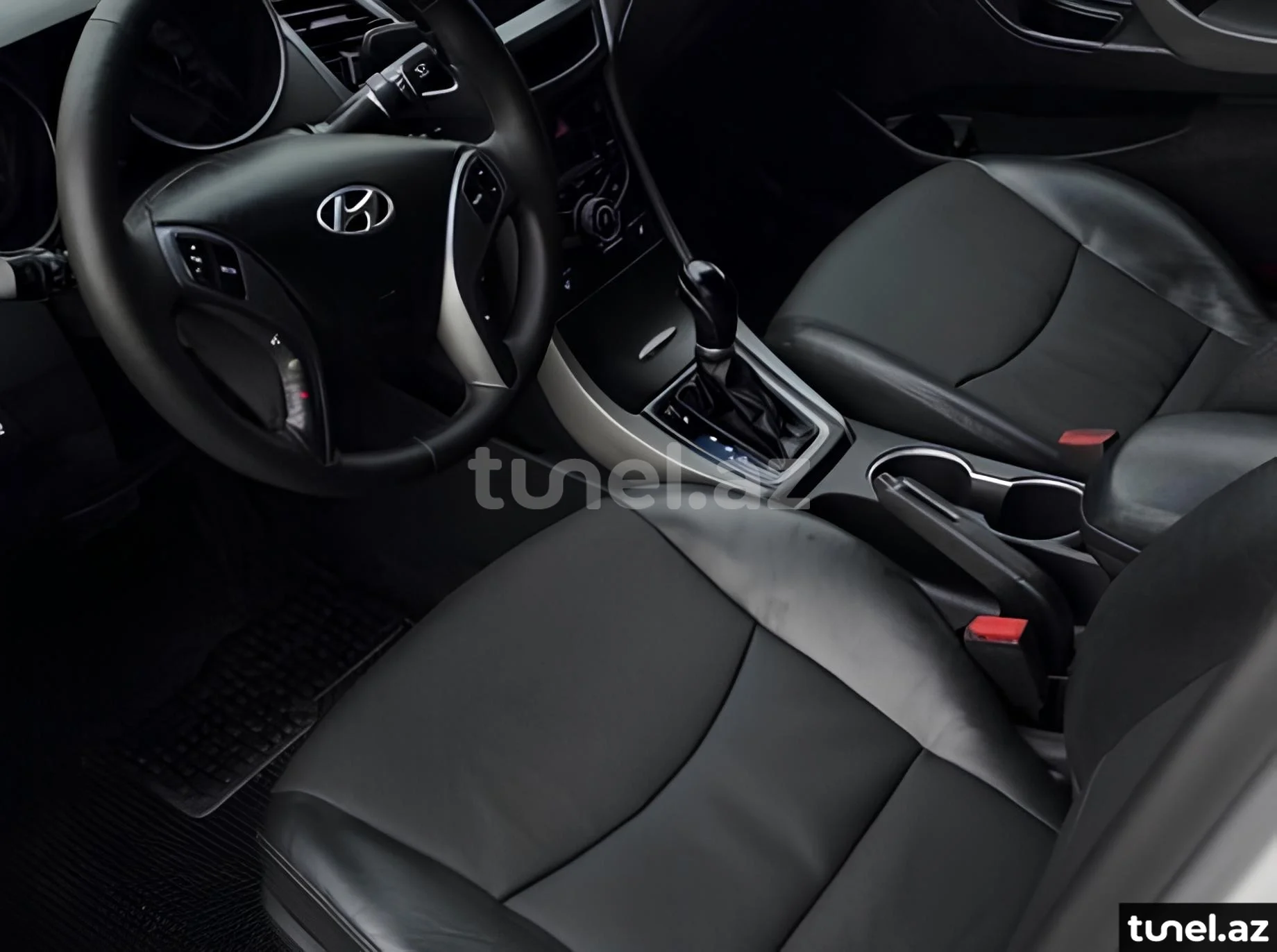 Hyundai Avante 2013