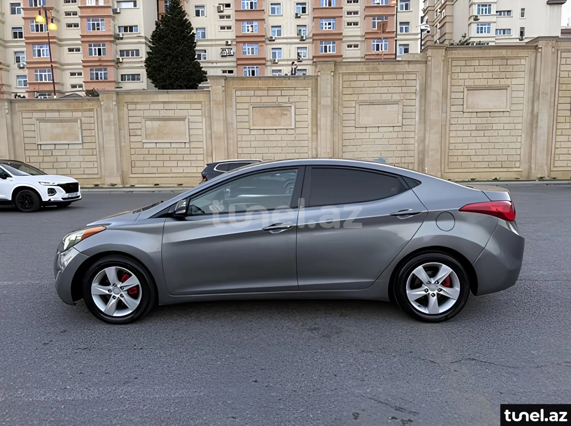 Hyundai Elantra 2011