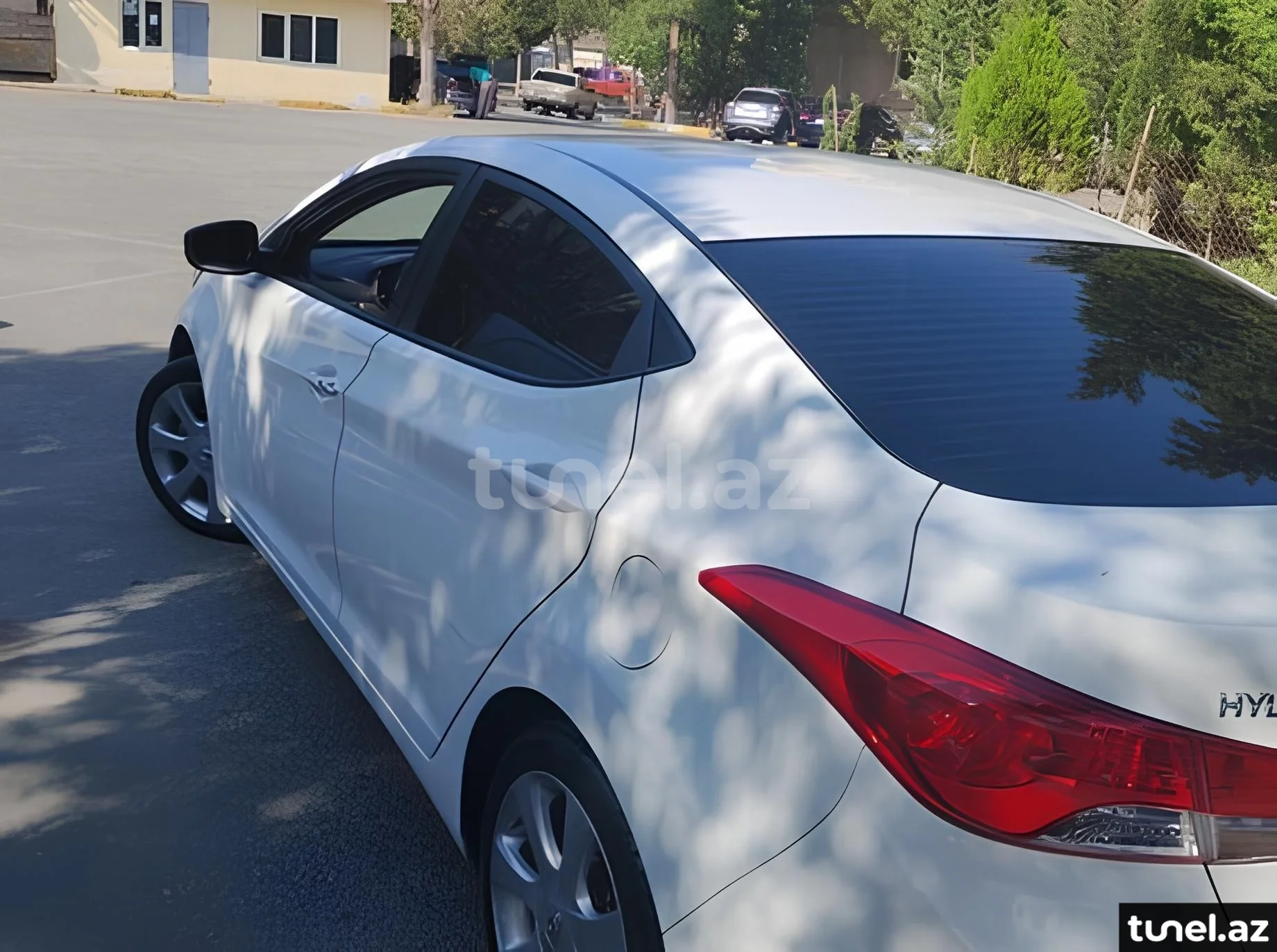 Hyundai Elantra 2013
