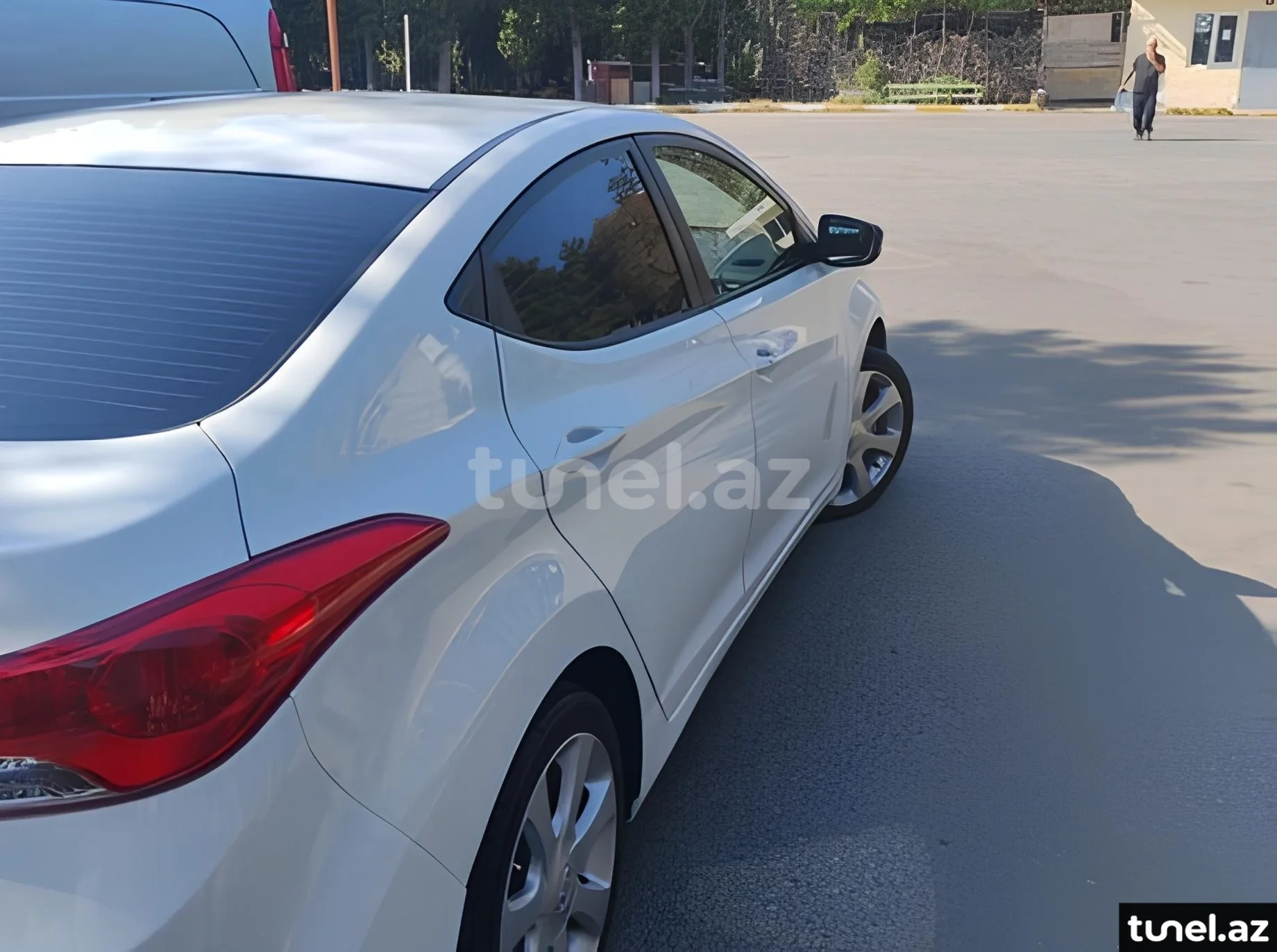Hyundai Elantra 2013