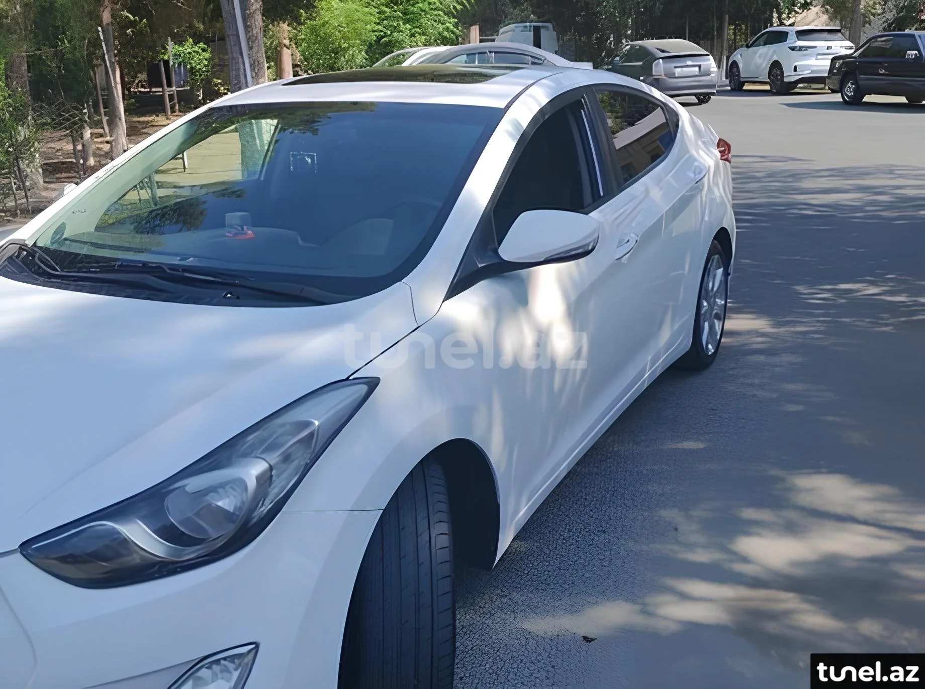 Hyundai Elantra 2013