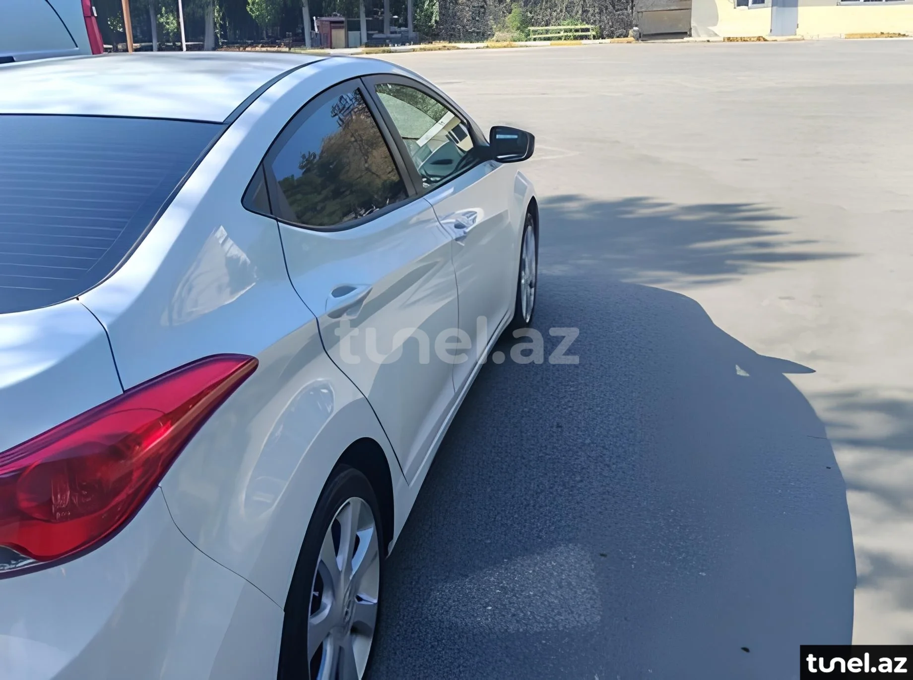 Hyundai Elantra 2013