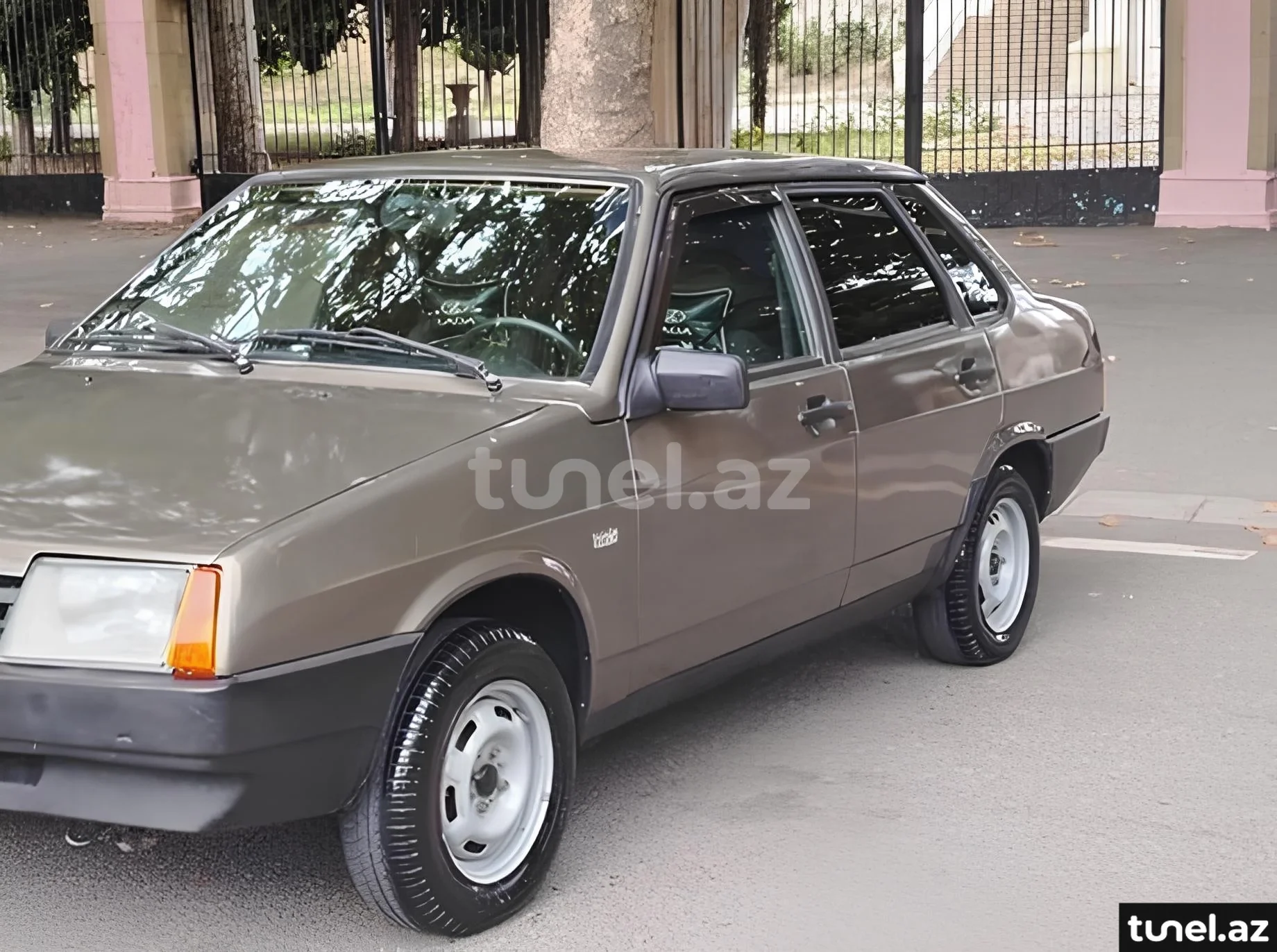 LADA (VAZ) 21099 2001