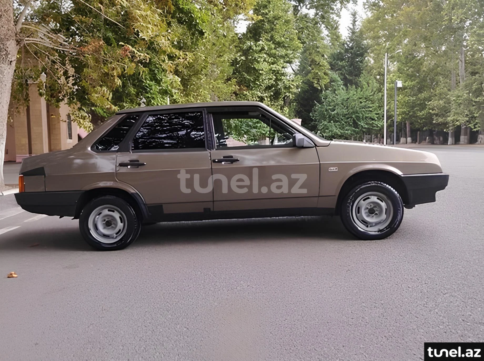 LADA (VAZ) 21099 2001