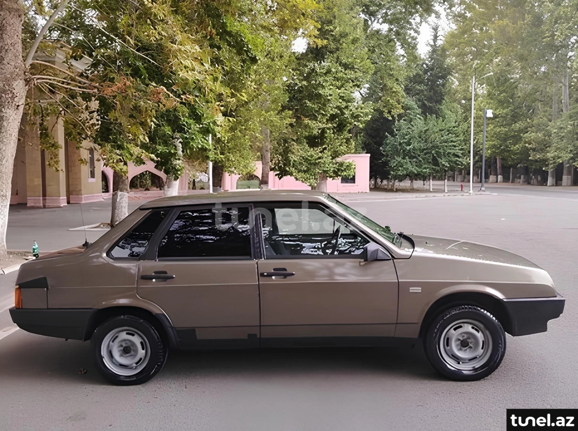 LADA (VAZ) 21099 2001
