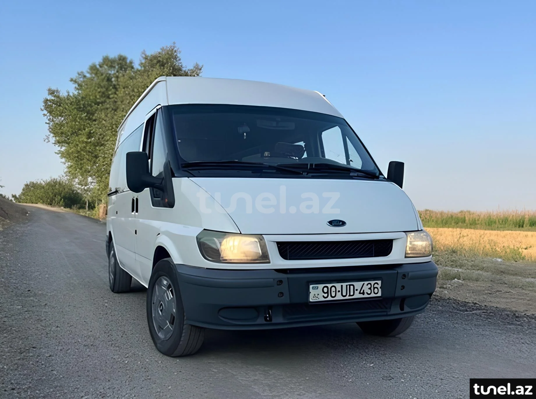 Ford Transit 2000