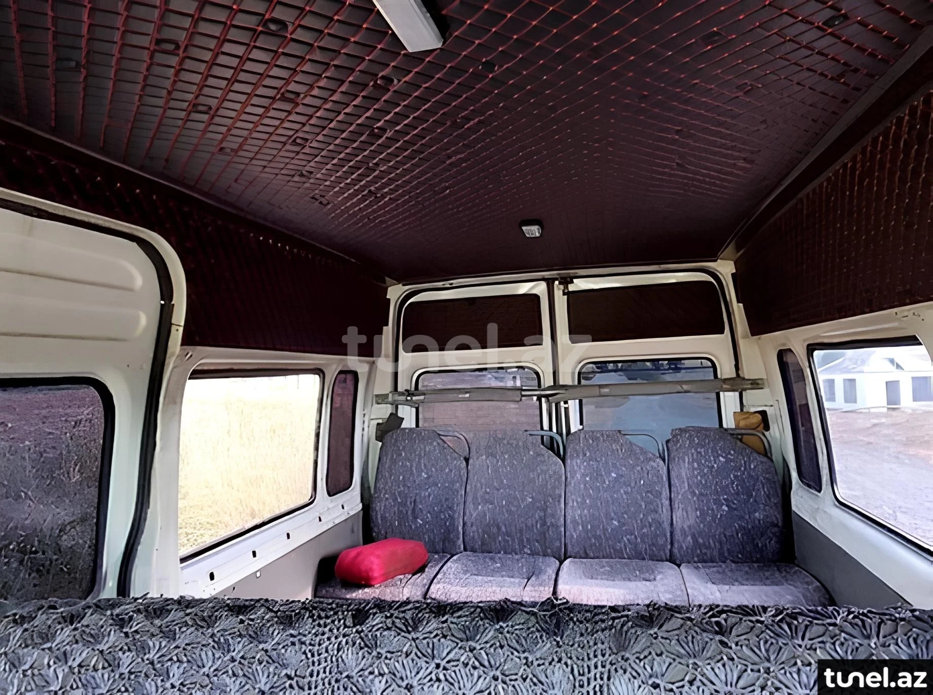 Ford Transit 2000