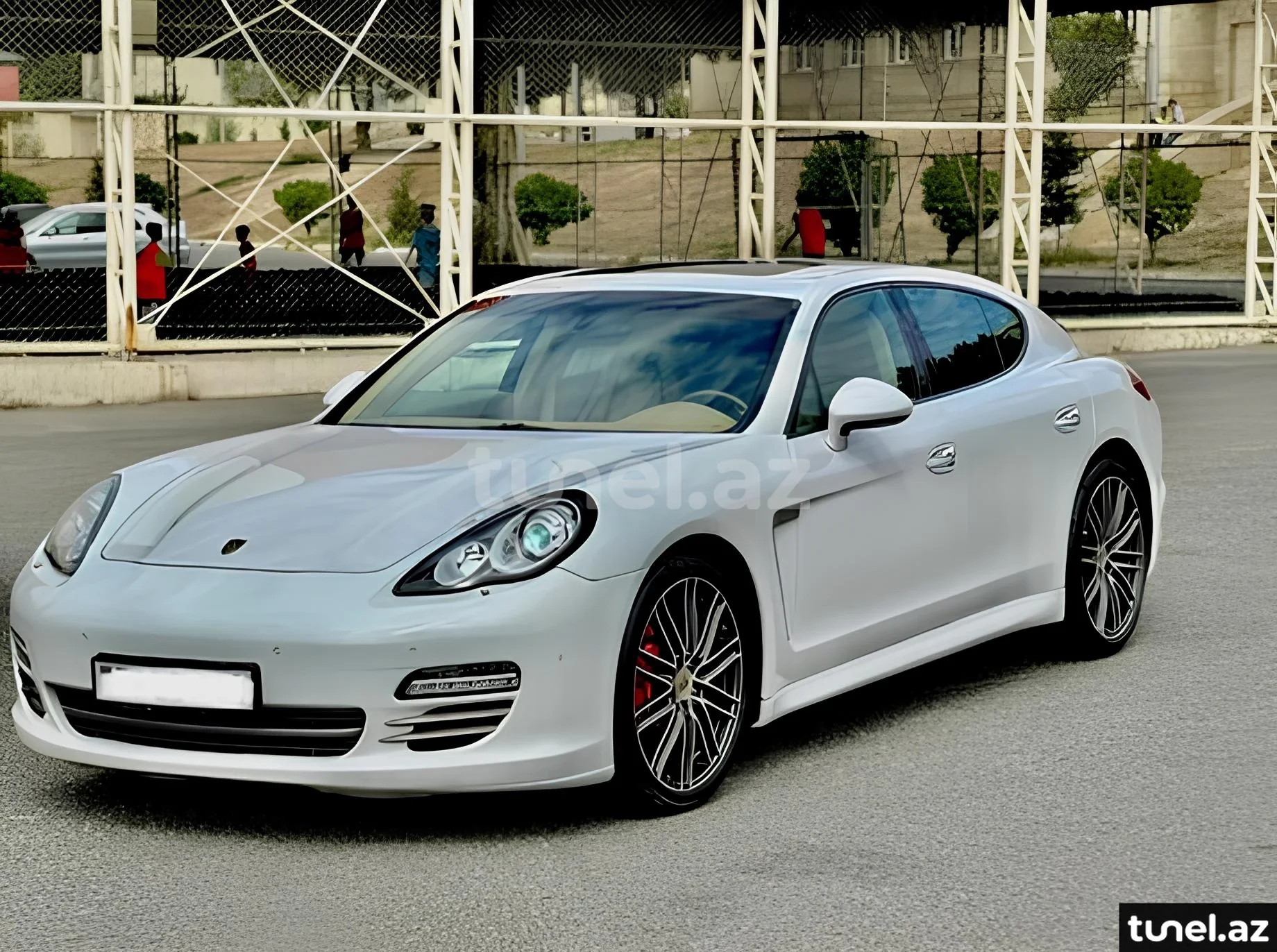 Porsche Panamera 4 2010
