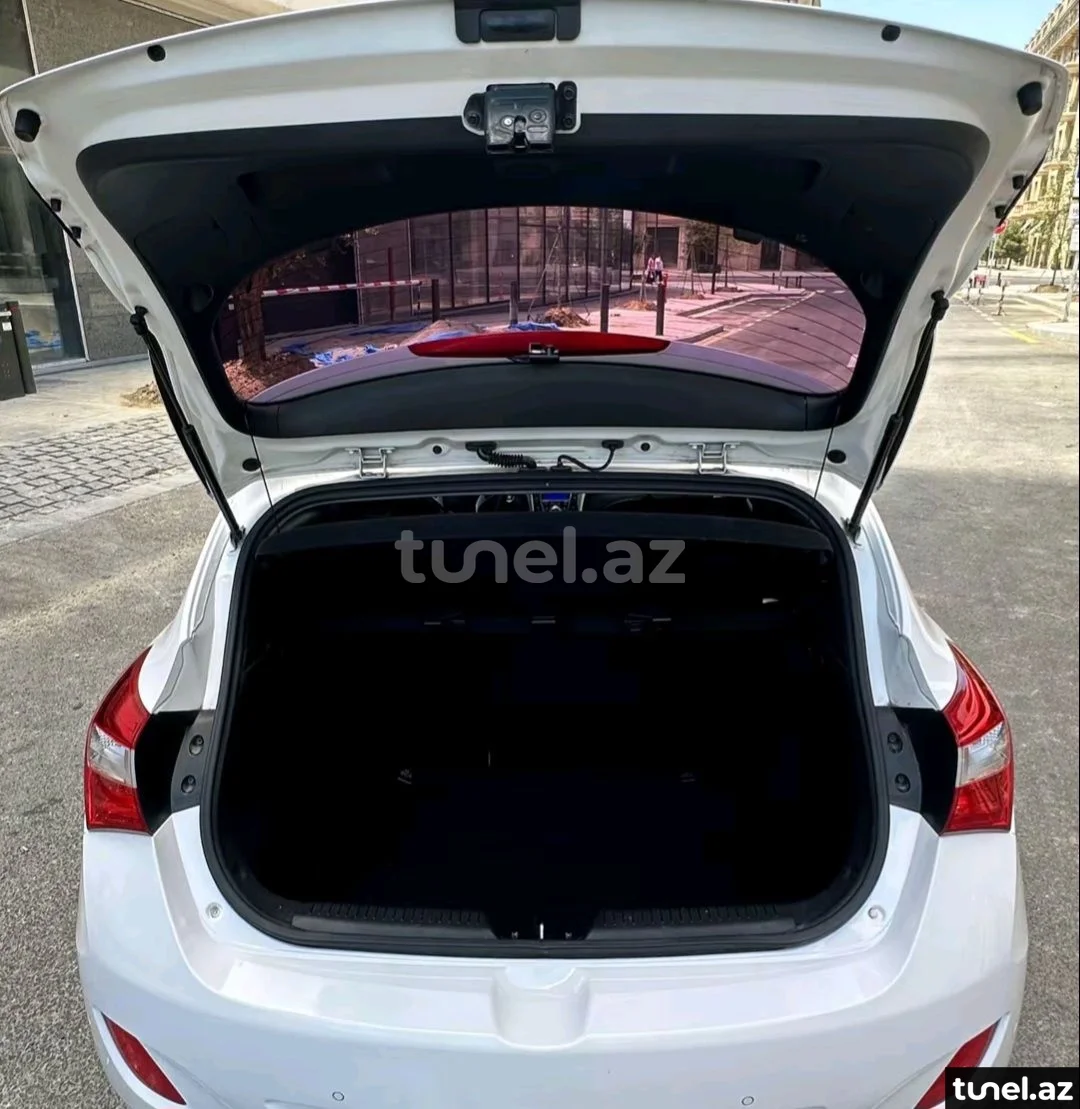 Hyundai i30 2015