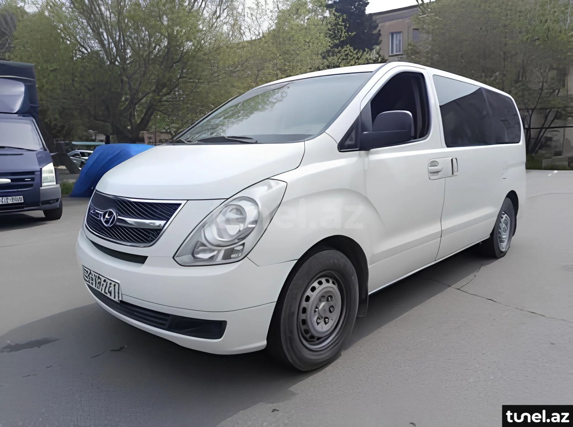 Hyundai H-1 2010