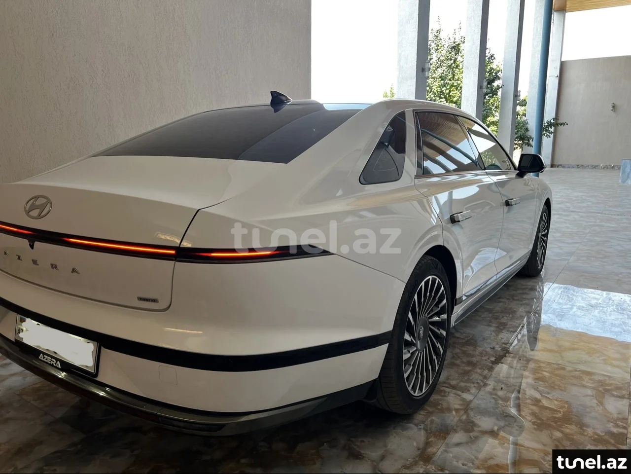 Hyundai Azera 2024