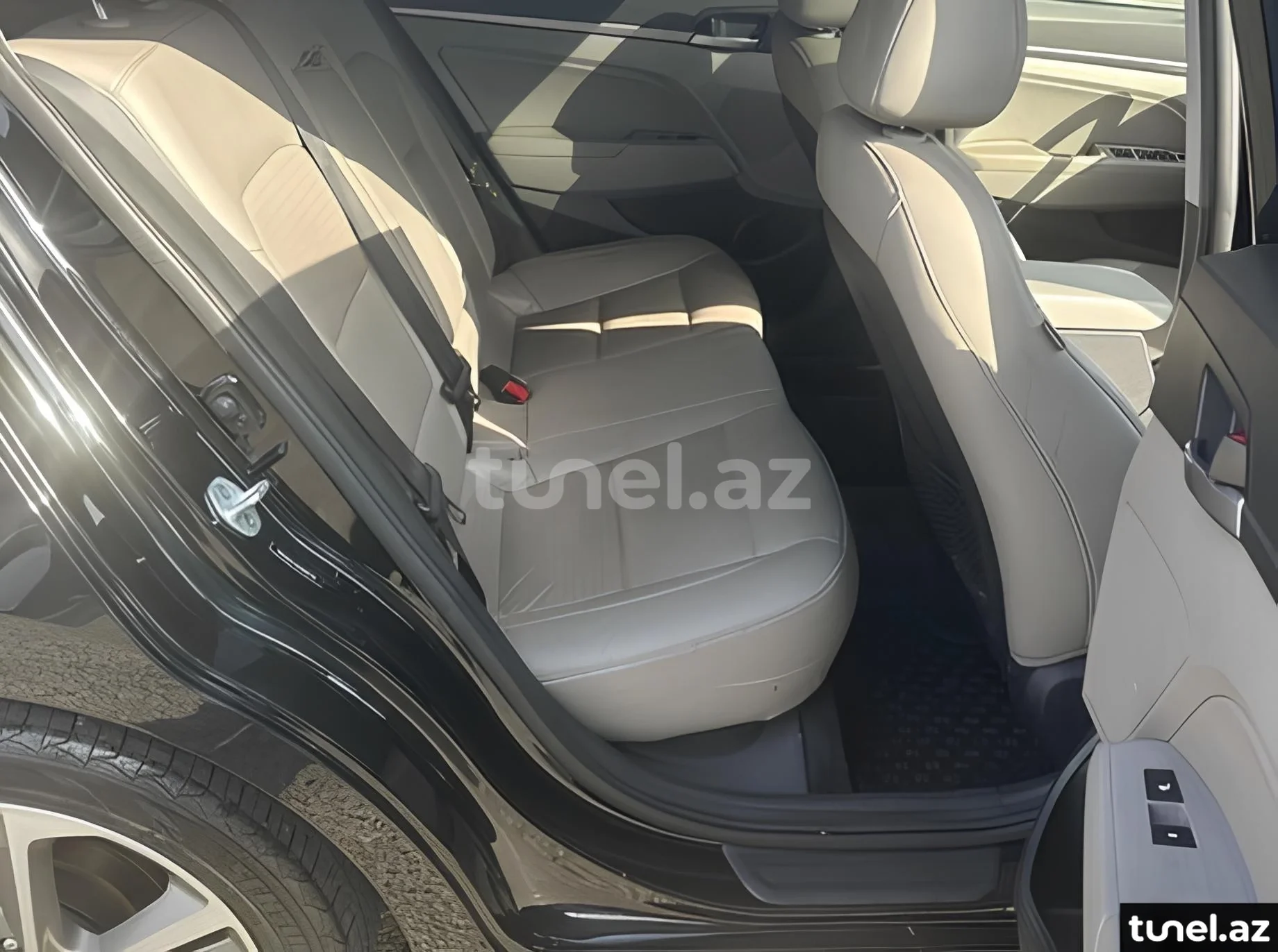 Hyundai Elantra 2016