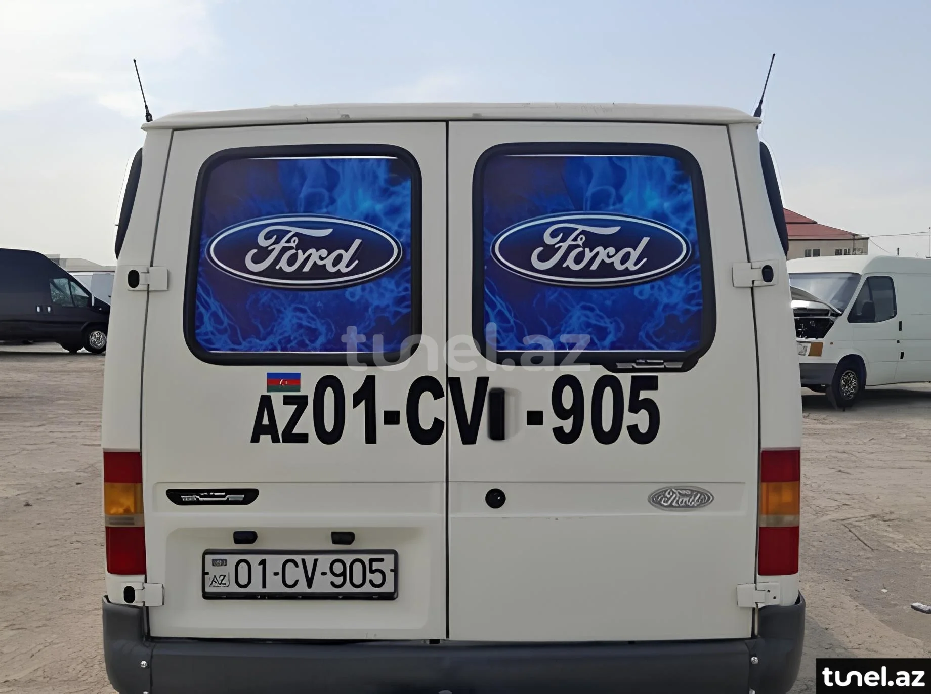 Ford Transit 2000
