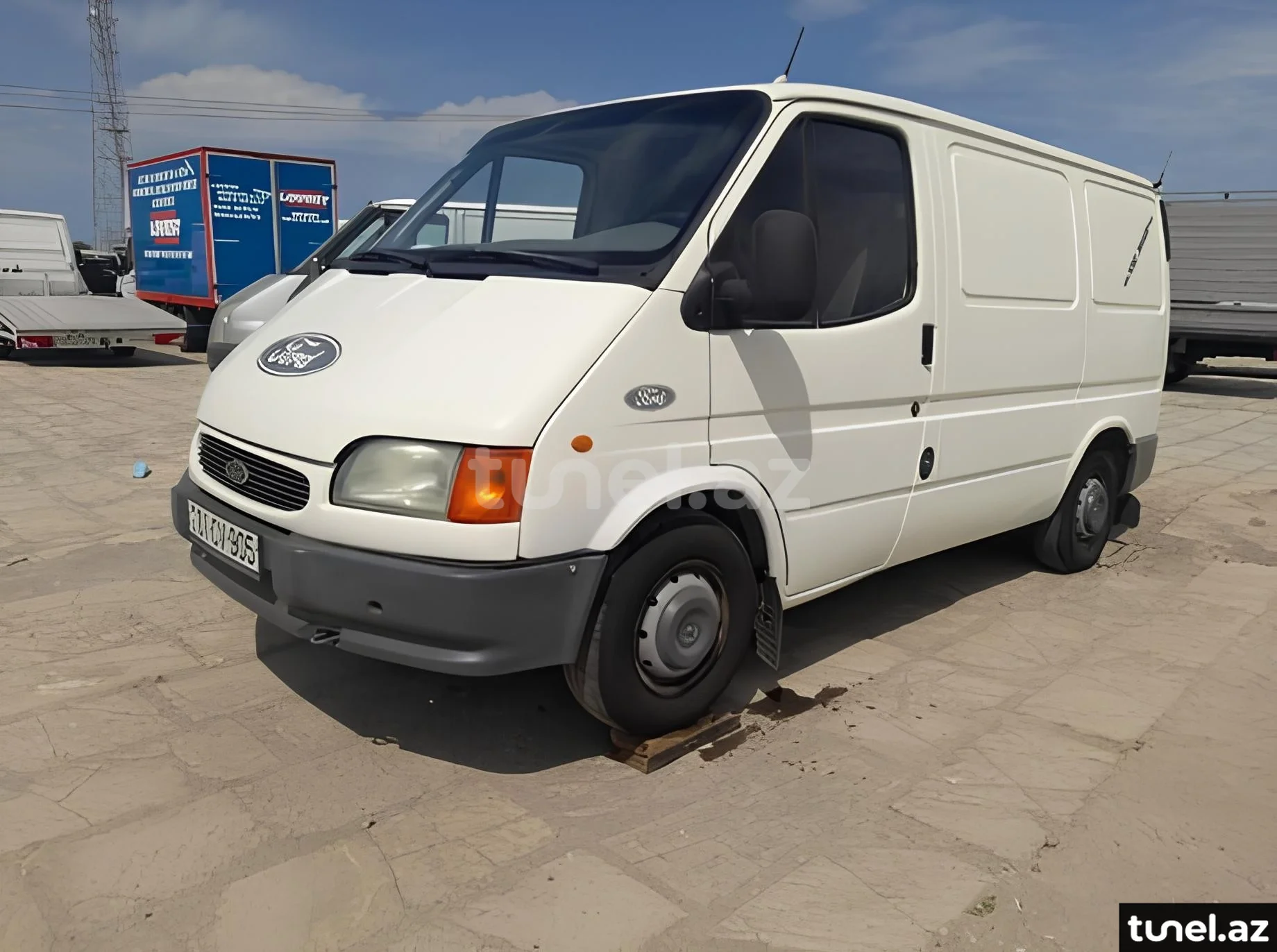 Ford Transit 2000