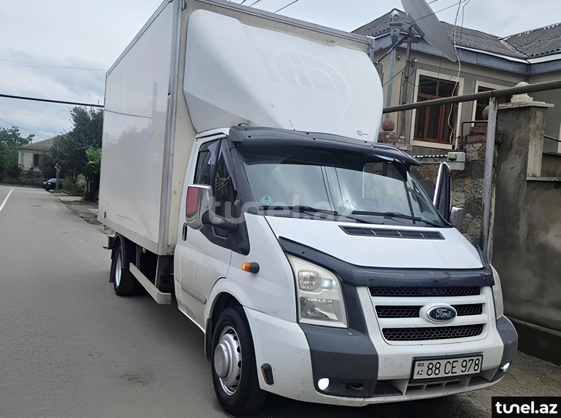 Ford Transit 2011