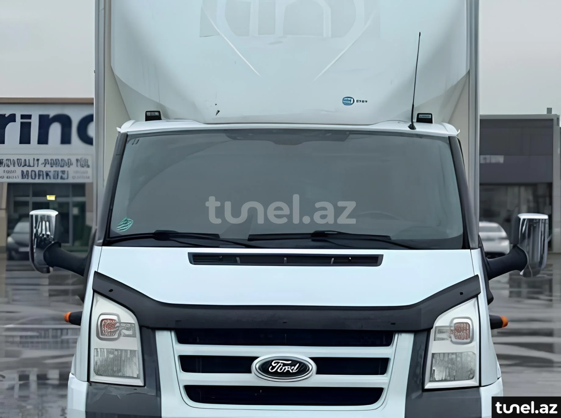Ford Transit 2011