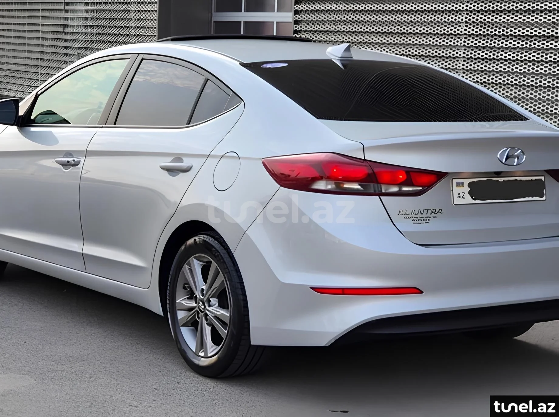 Hyundai Elantra 2017