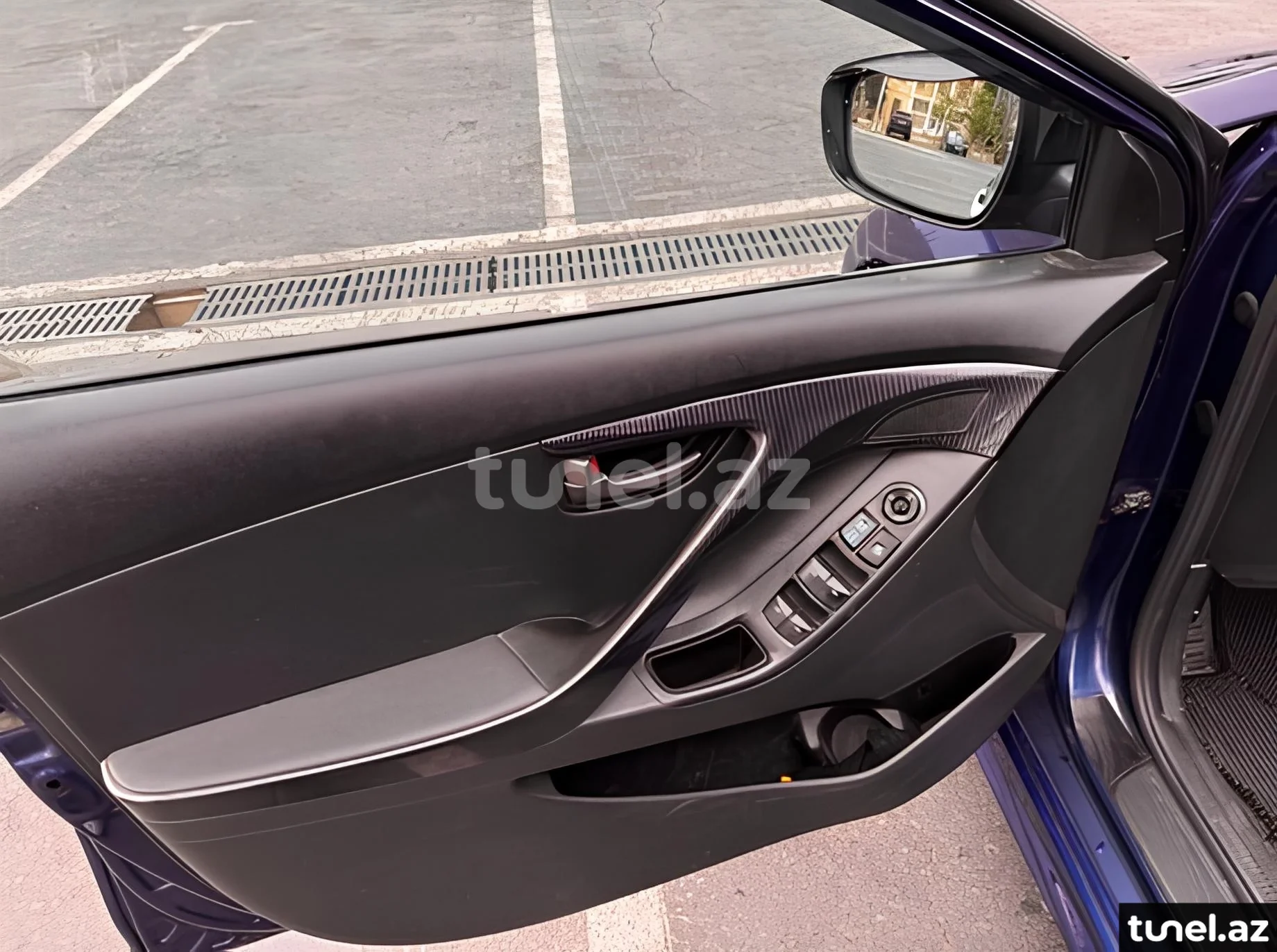 Hyundai Elantra 2012