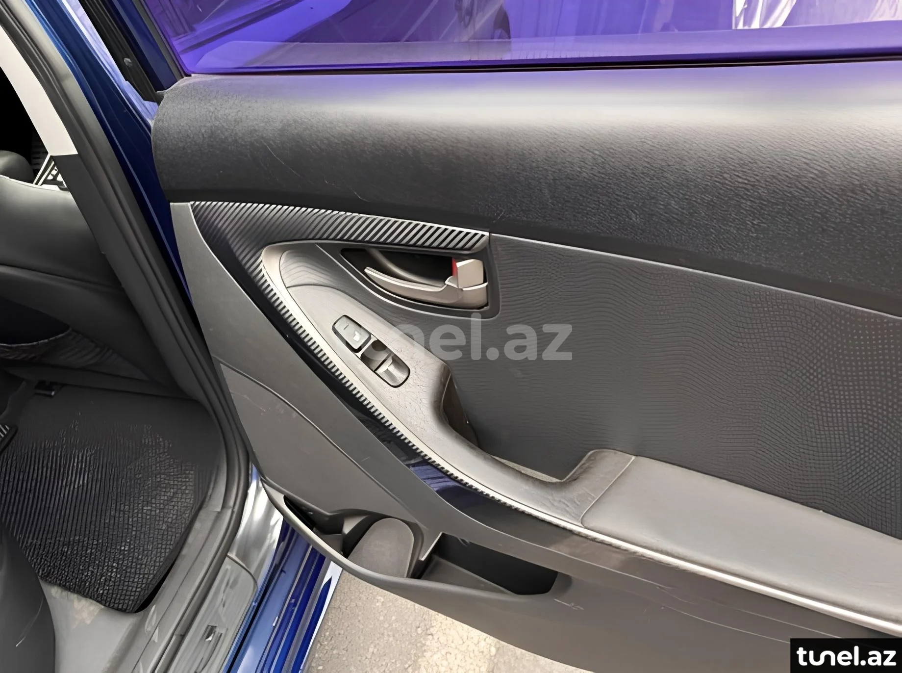 Hyundai Elantra 2012