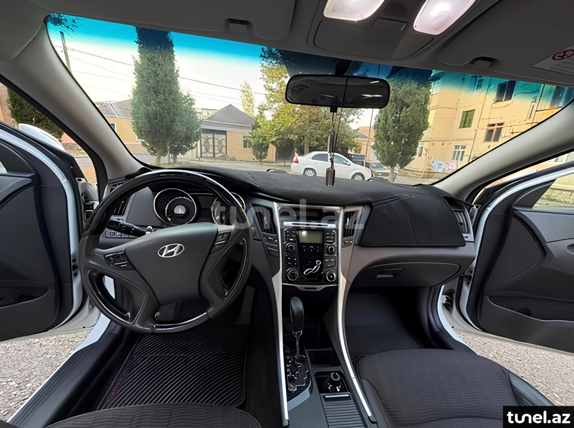 Hyundai Sonata 2012