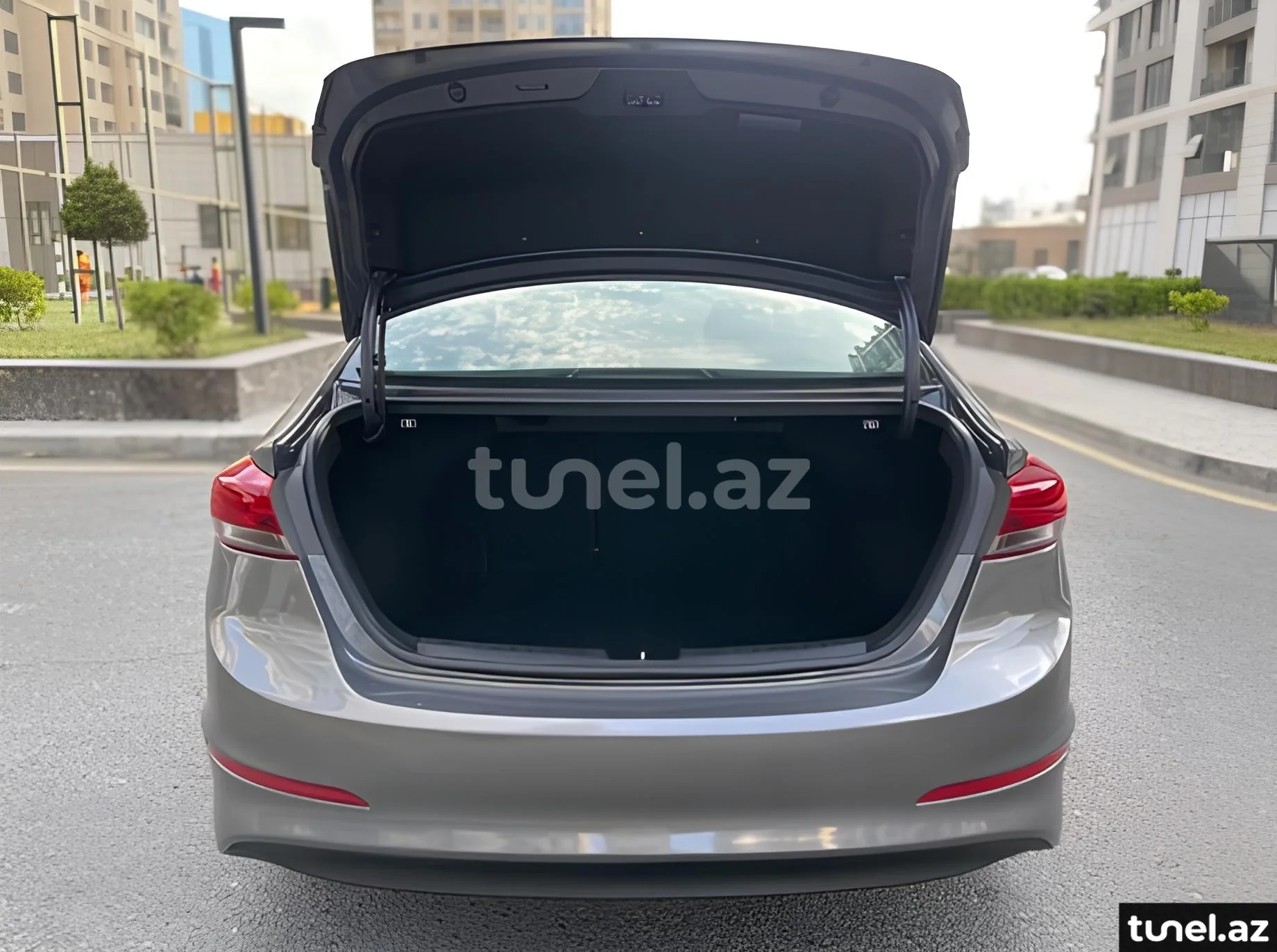 Hyundai Elantra 2018