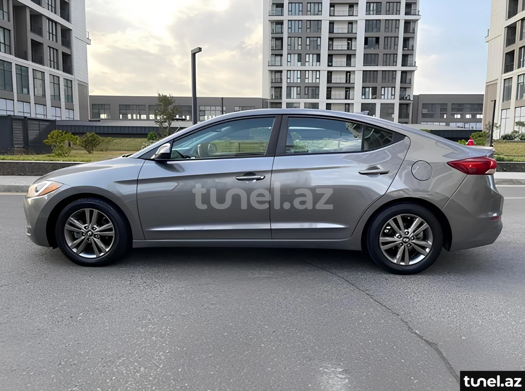 Hyundai Elantra 2018