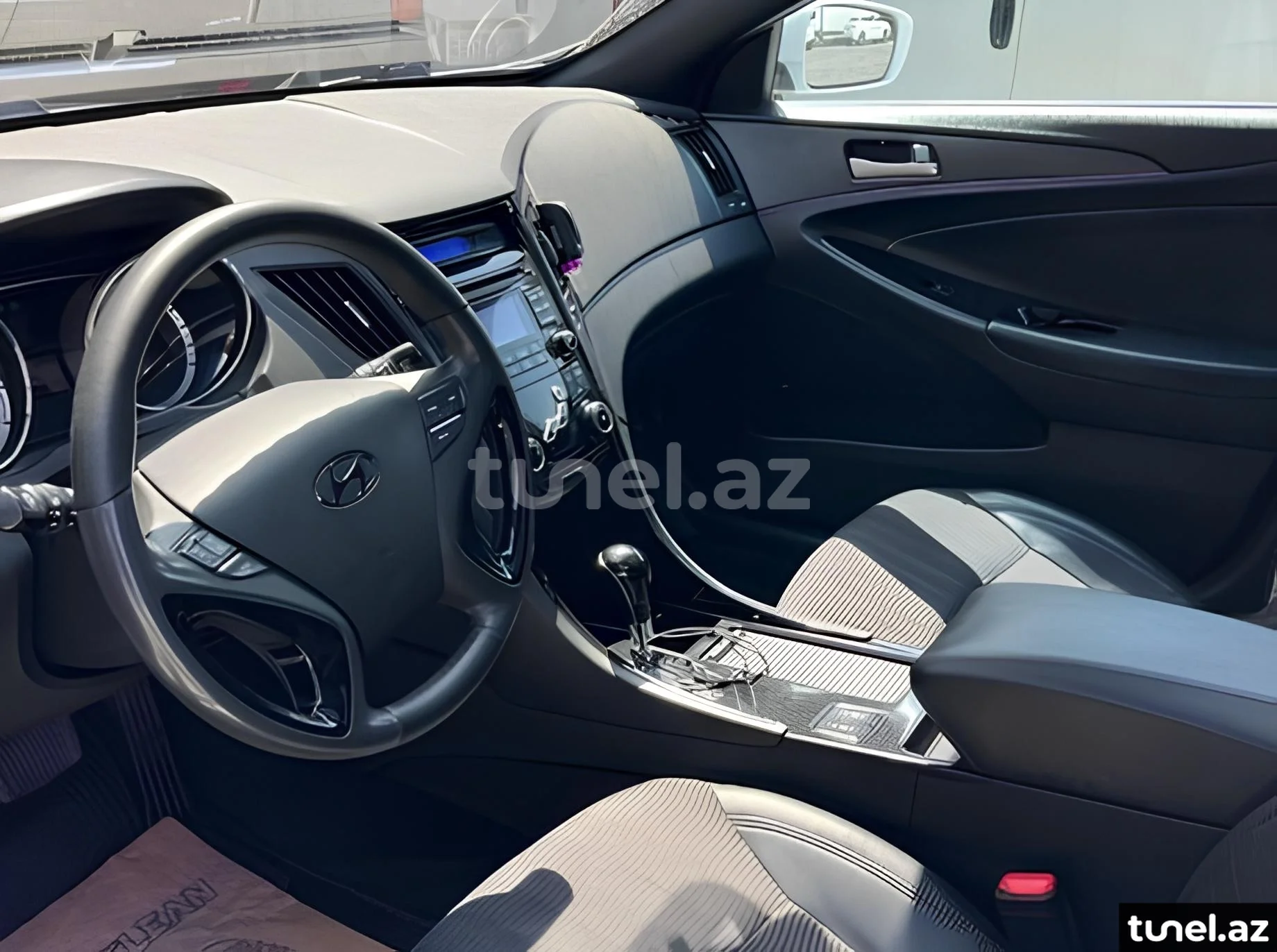 Hyundai Sonata 2010