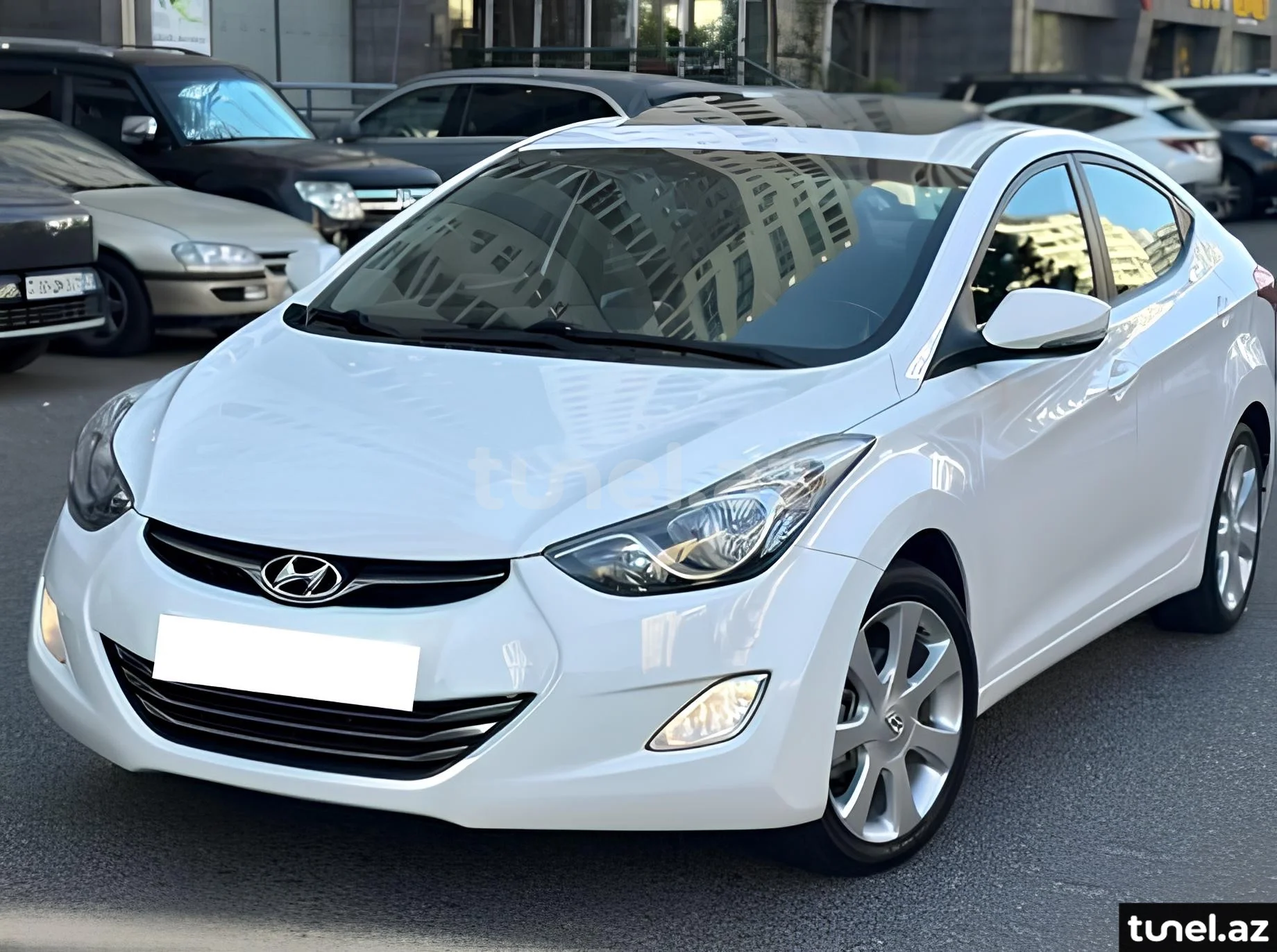 Hyundai Elantra 2012
