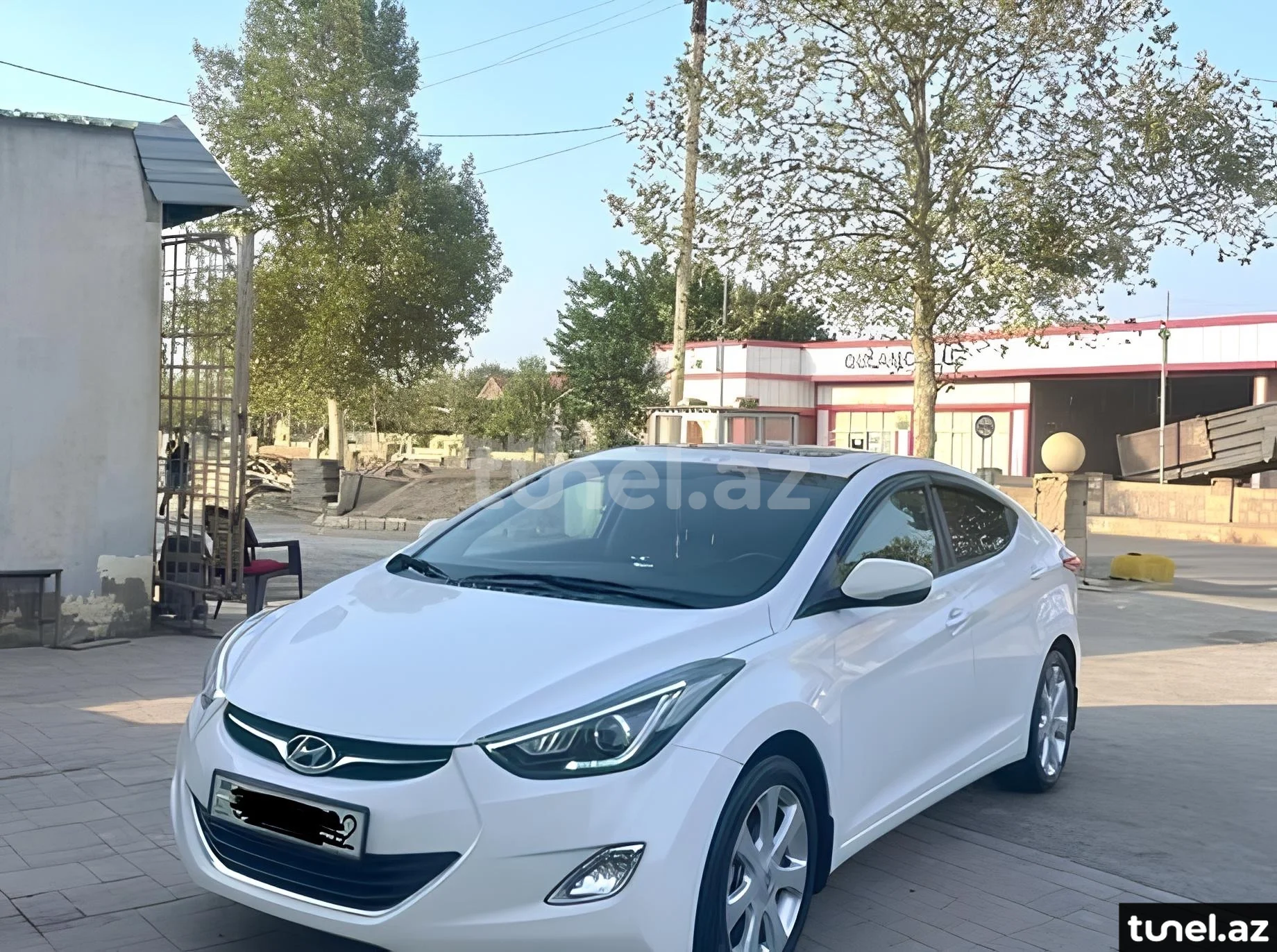 Hyundai Elantra 2013