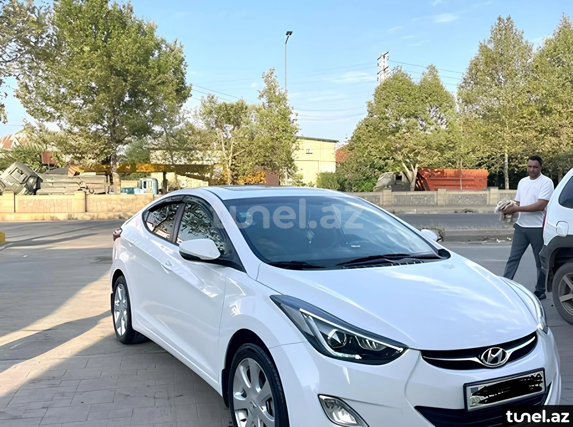 Hyundai Elantra 2013