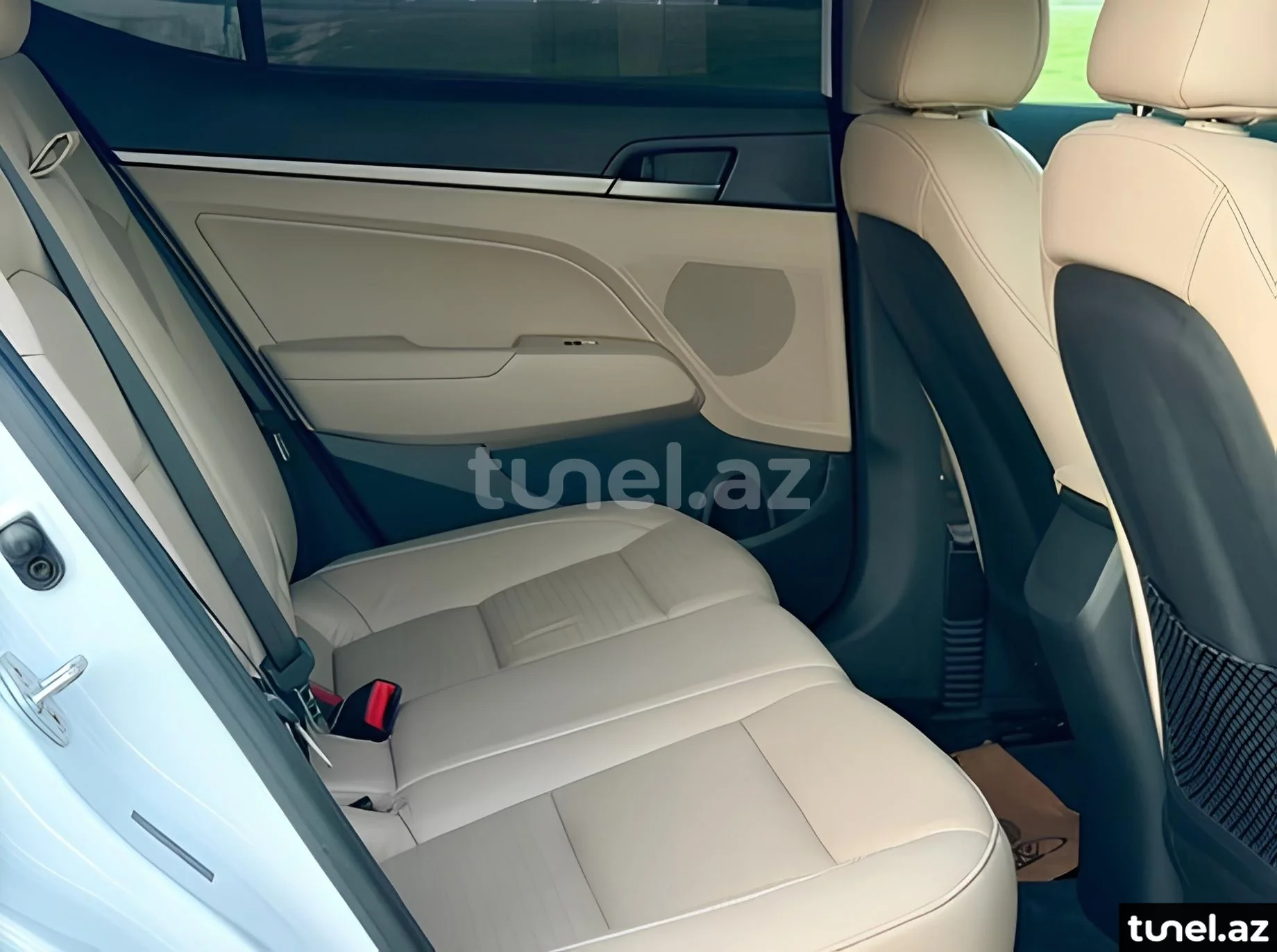 Hyundai Elantra 2016