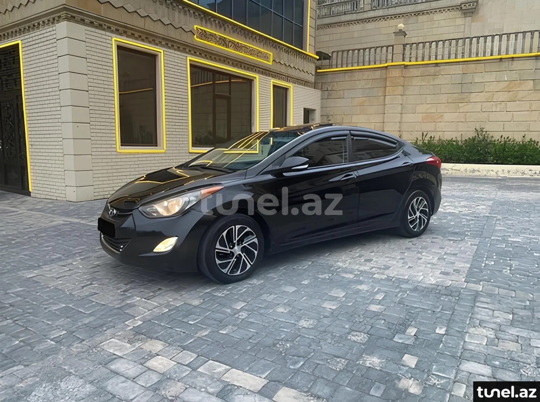 Hyundai Elantra 2011