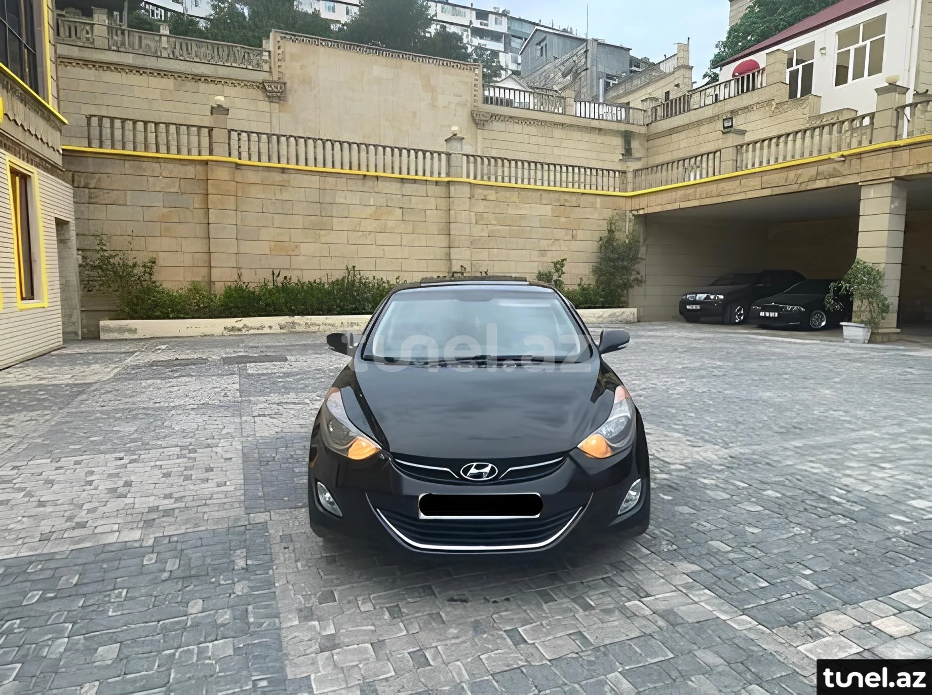 Hyundai Elantra 2011